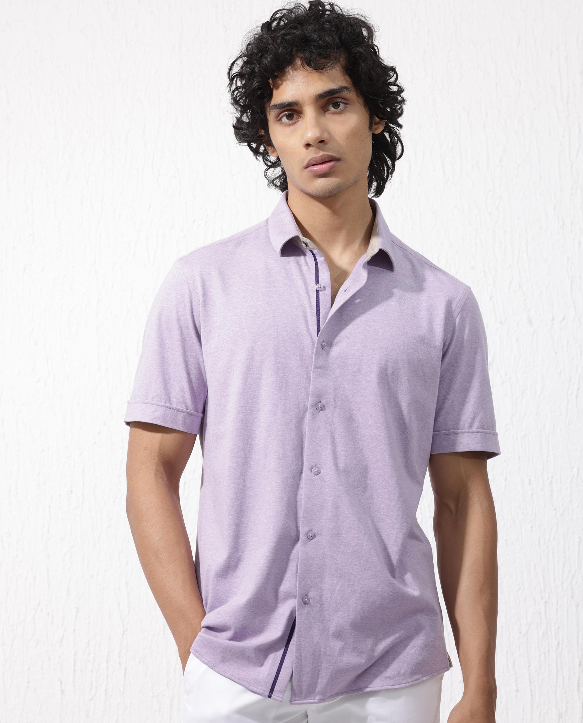 Rare Rabbit Men's Miraje Pastel Purple Cotton Fabric Half Sleeves Solid Melange Shirt