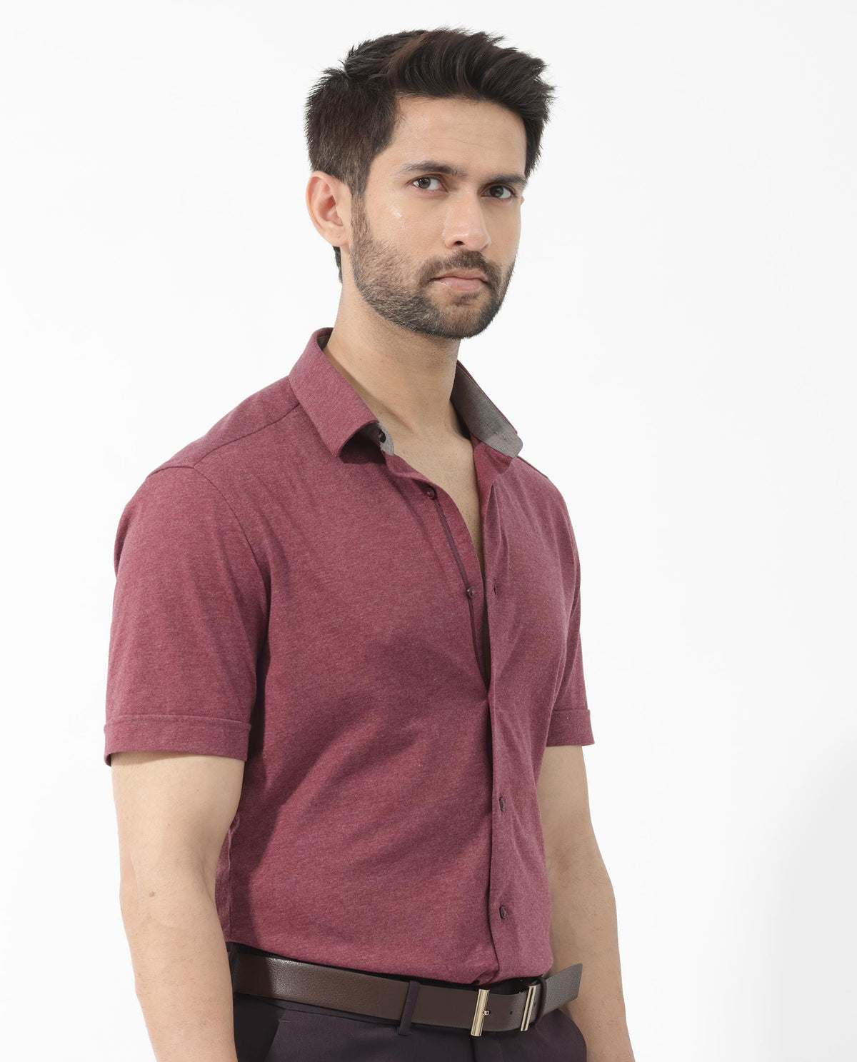 Rare Rabbit Men's Miraje Maroon Cotton Fabric Half Sleeves Solid Melange Shirt