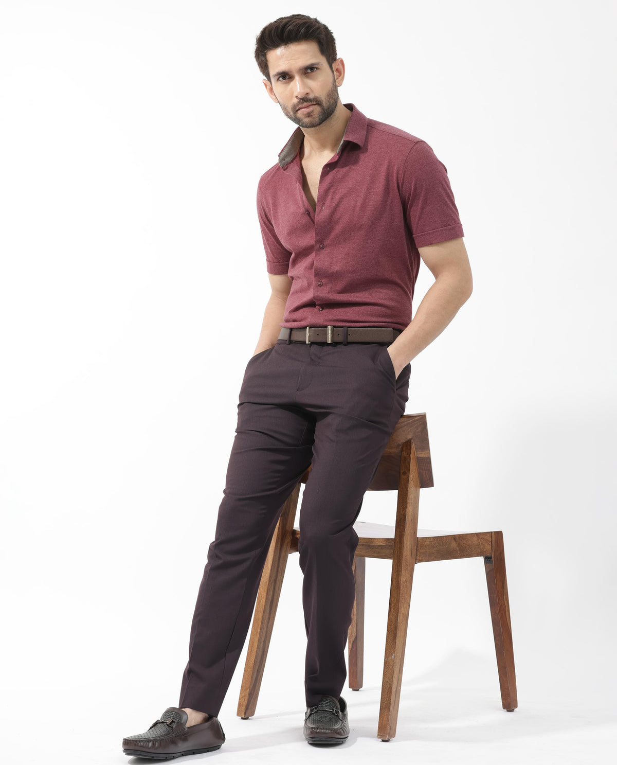 Rare Rabbit Men's Miraje Maroon Cotton Fabric Half Sleeves Solid Melange Shirt