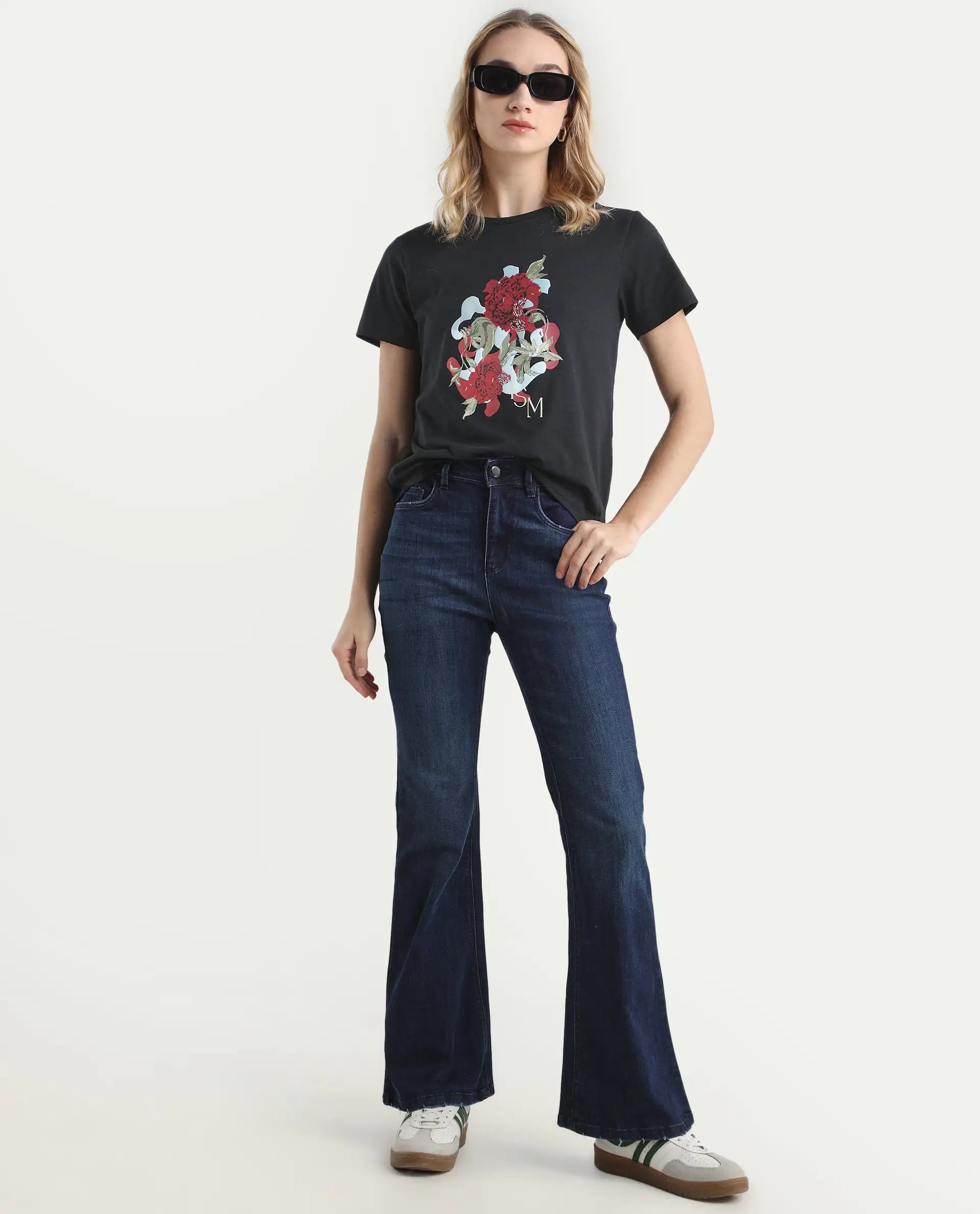 Rareism Women's Mirth Black Cotton Blend Crew Neck Graphic Print Regular Fit T-Shirt