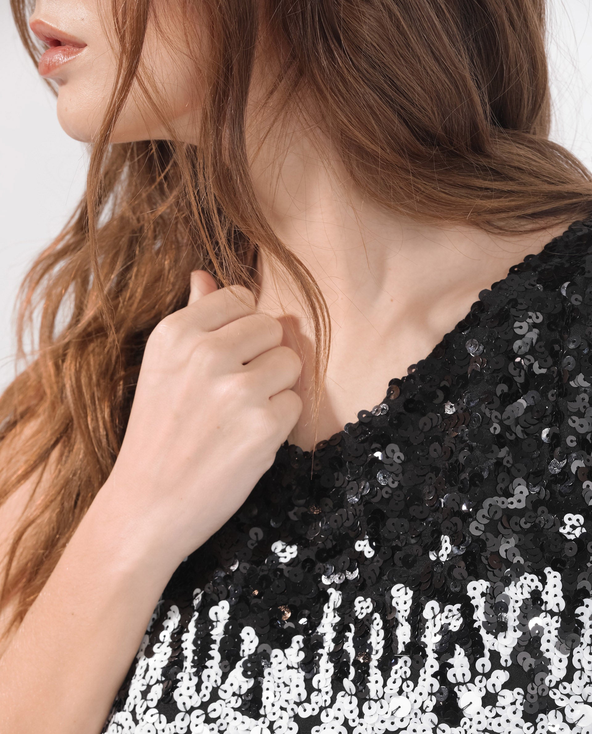 Rareism Women Moana Sheen White Polyester Fabric V-Neck Sleeveless Regular Fit Sequined Short Dress