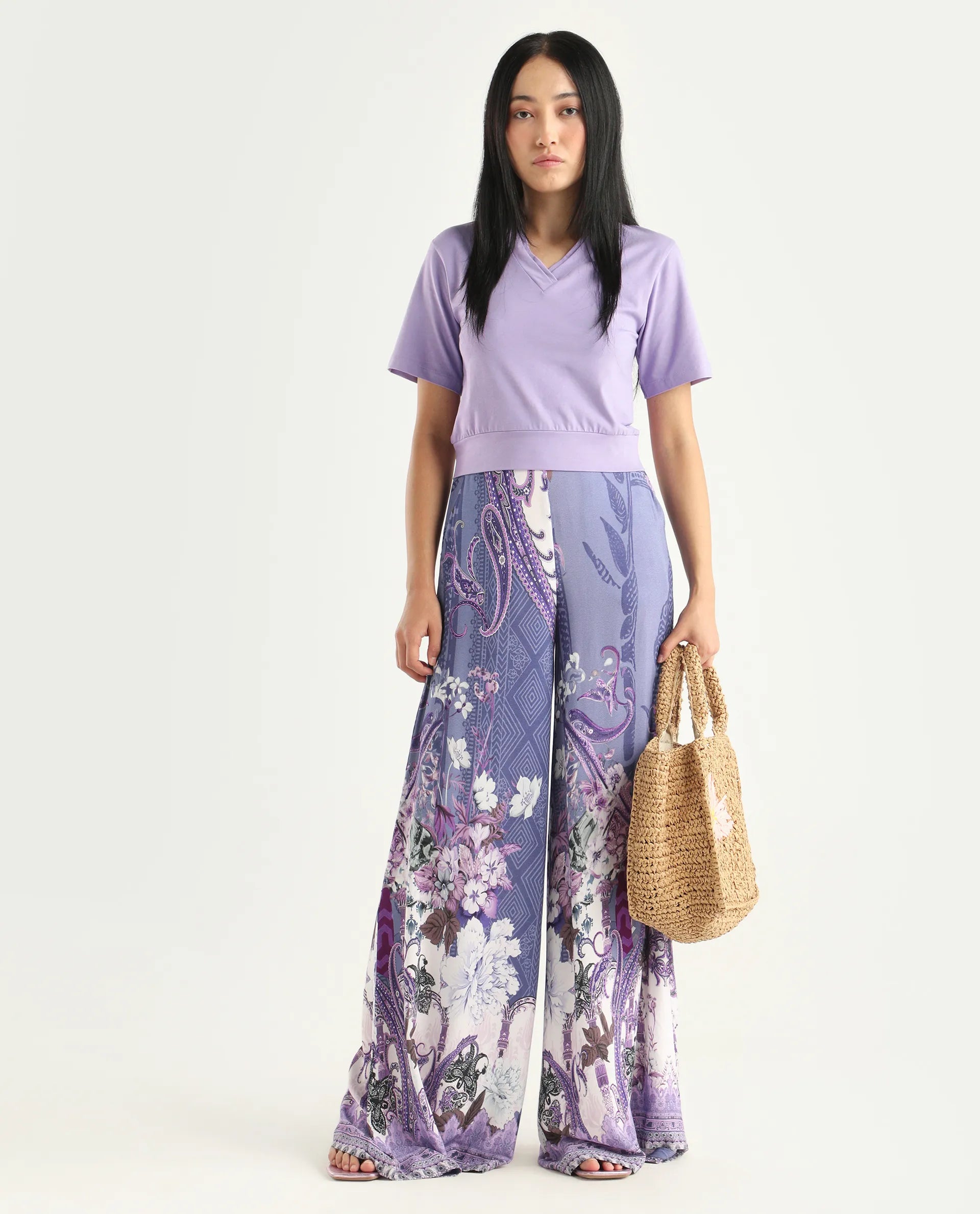 Rareism Women's Moonray Light Purple Knit V-Neck Plain Regular Fit Top