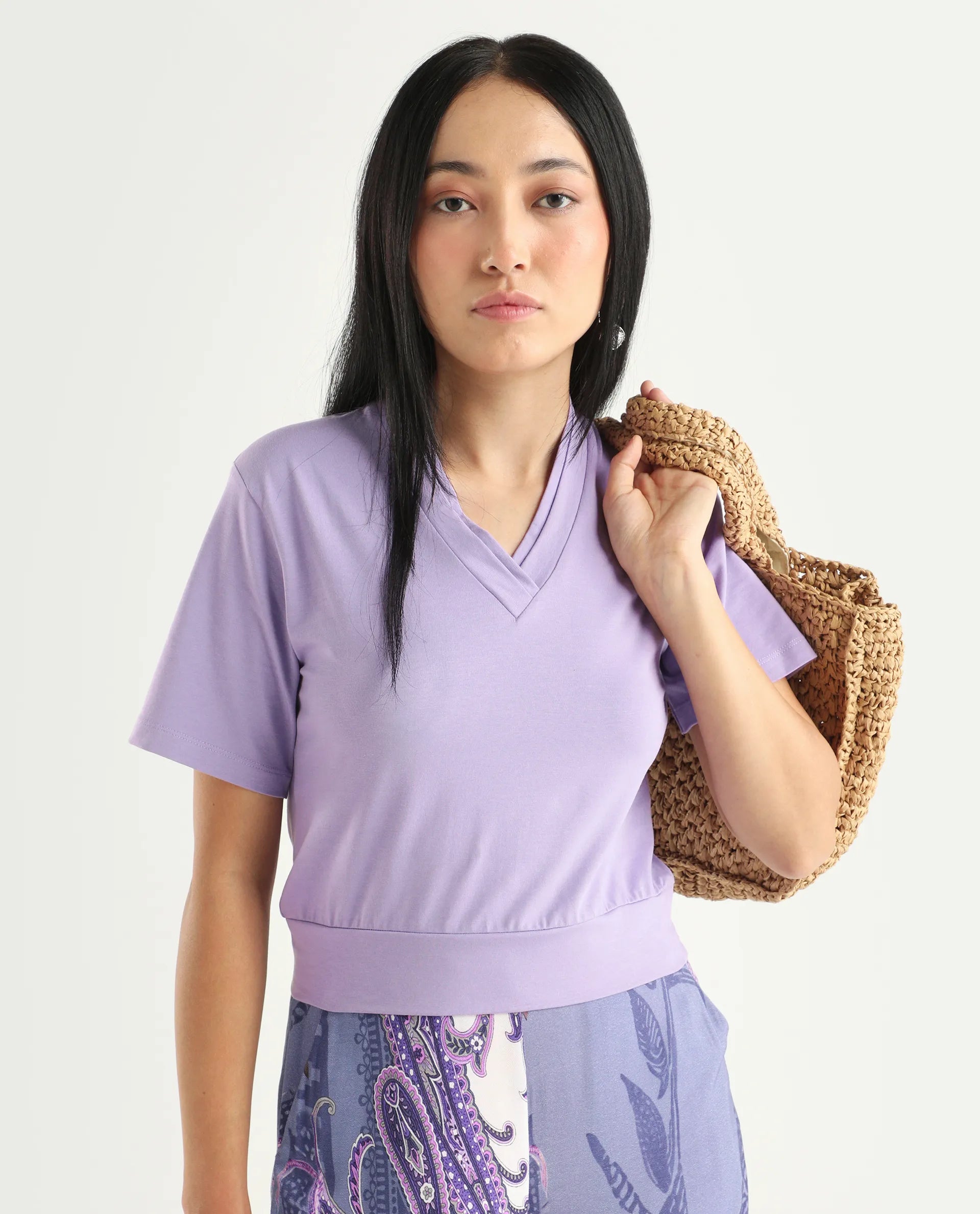 Rareism Women's Moonray Light Purple Knit V-Neck Plain Regular Fit Top