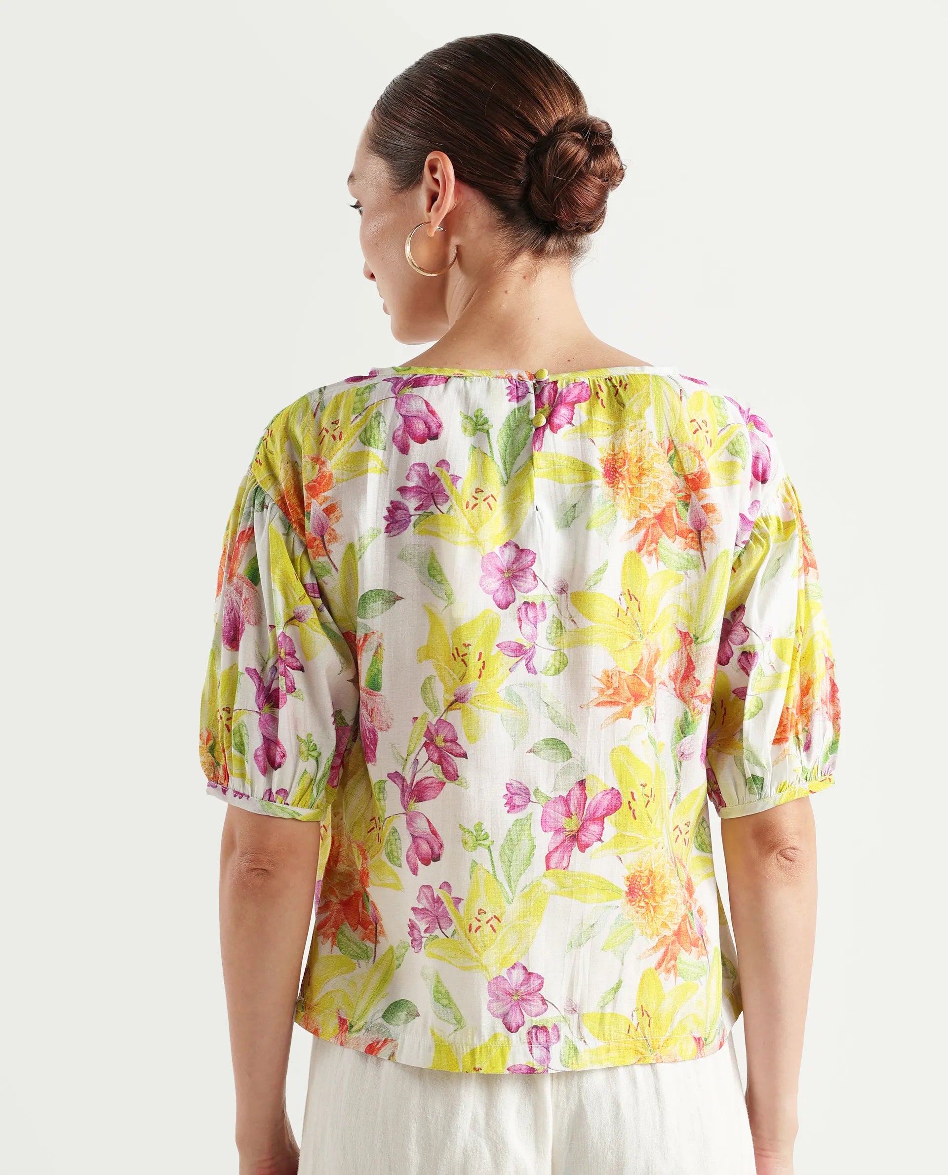 Rareism Women's Naldu Multi Viscose Crew Neck Floral Print Bishop Sleeve Boxy Fit Top