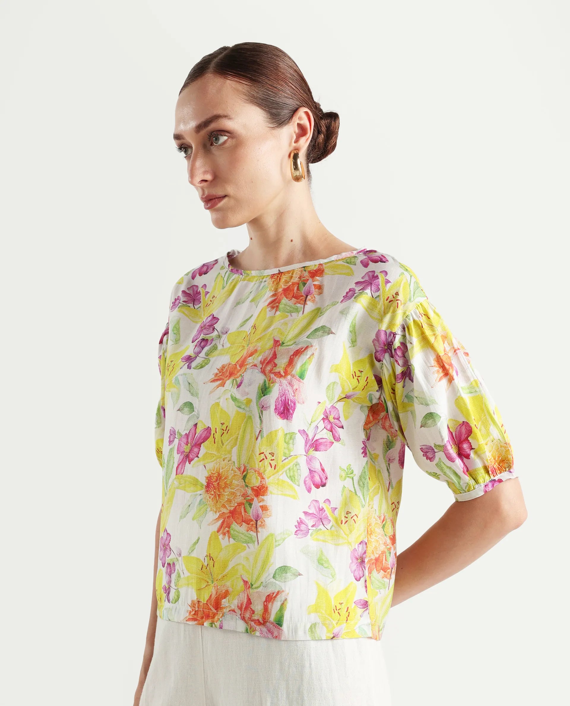 Rareism Women's Naldu Multi Viscose Crew Neck Floral Print Bishop Sleeve Boxy Fit Top