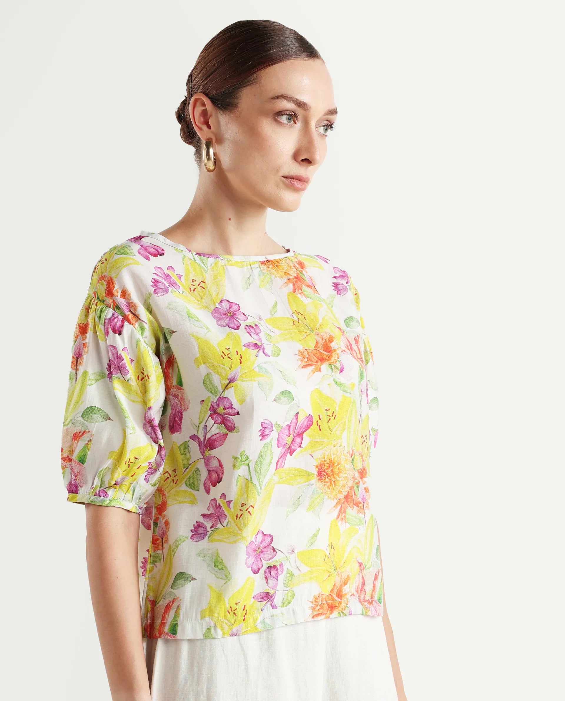 Rareism Women's Naldu Multi Viscose Crew Neck Floral Print Bishop Sleeve Boxy Fit Top