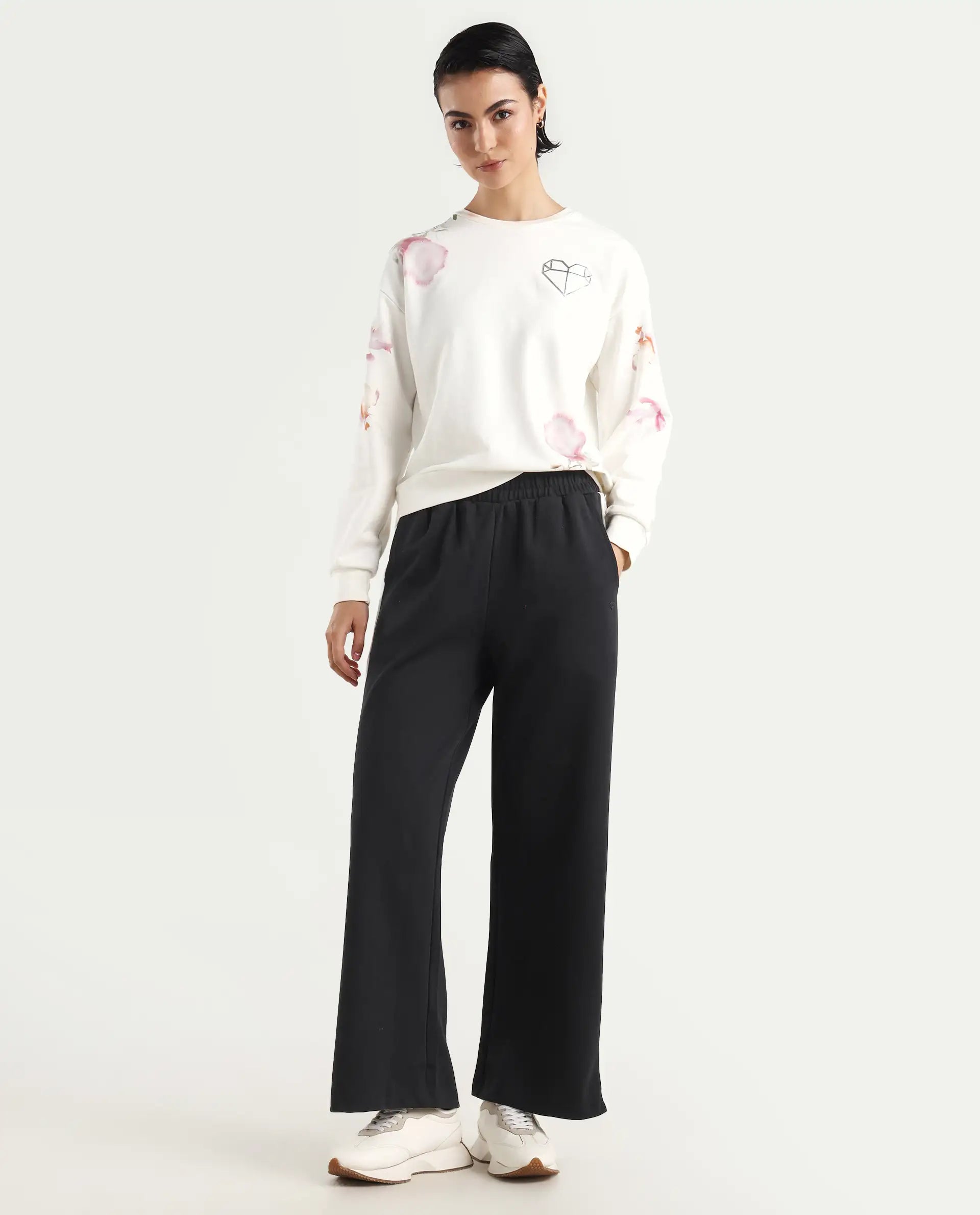 Rareism Women's Naut Black Cotton Plain Ankle Length Wide Track Pant