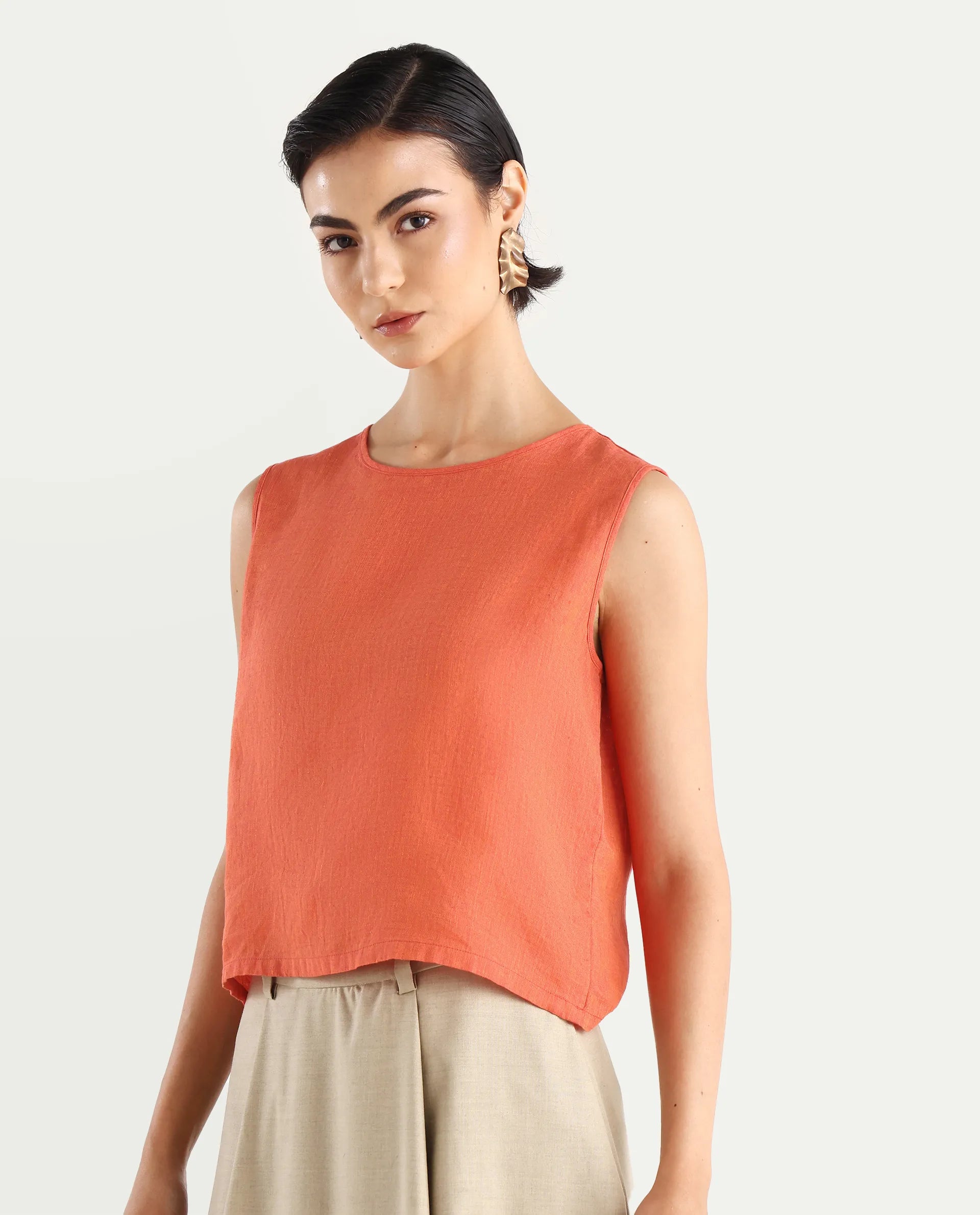 Rareism Women's Nenk Orange Linen Sleeveless Crew Neck Regular Fit Plain Top