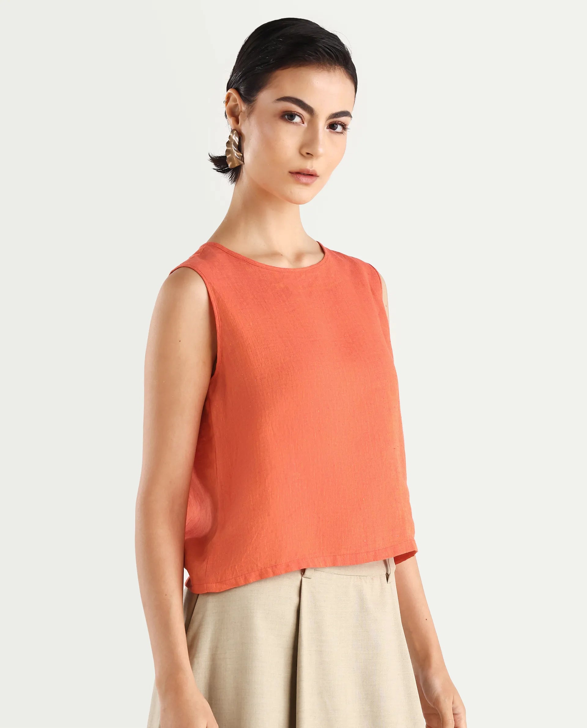 Rareism Women's Nenk Orange Linen Sleeveless Crew Neck Regular Fit Plain Top