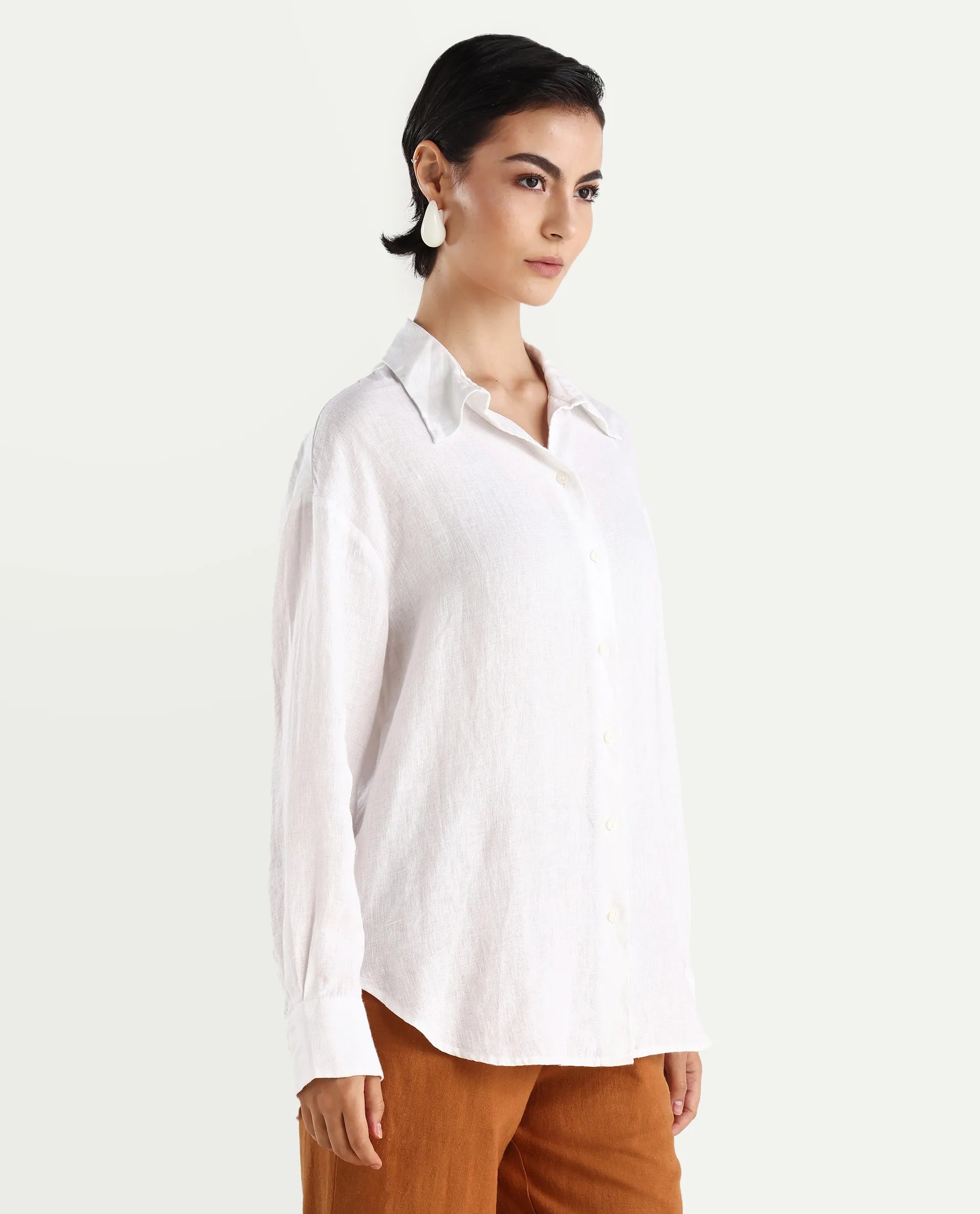 Rareism Women's Nenorat White Linen Spread Collar Boxy Fit Shirt
