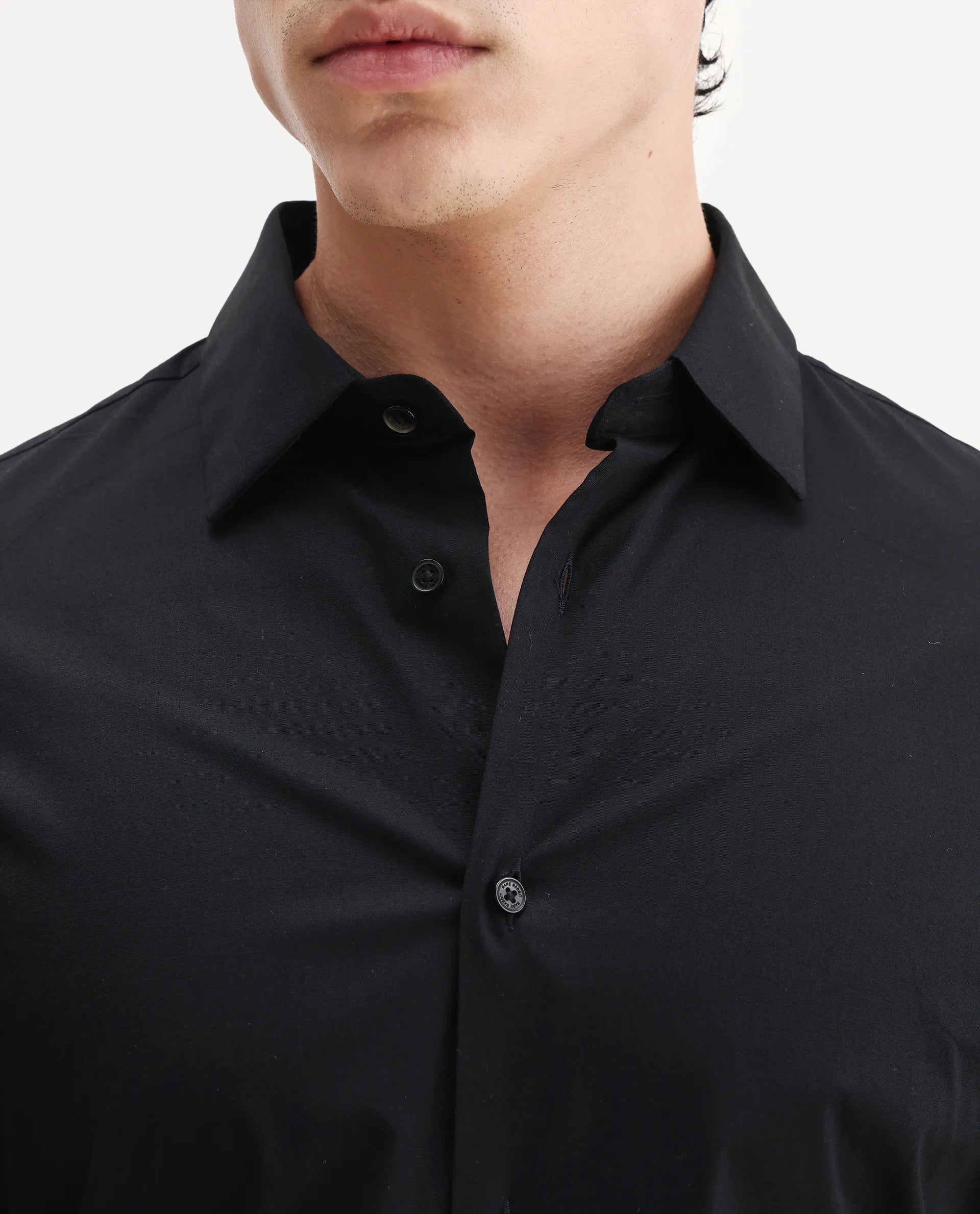 Rare Rabbit Men's Neutron8 Black Cotton Plain Regular Fit Full Sleeve Collared Shirt