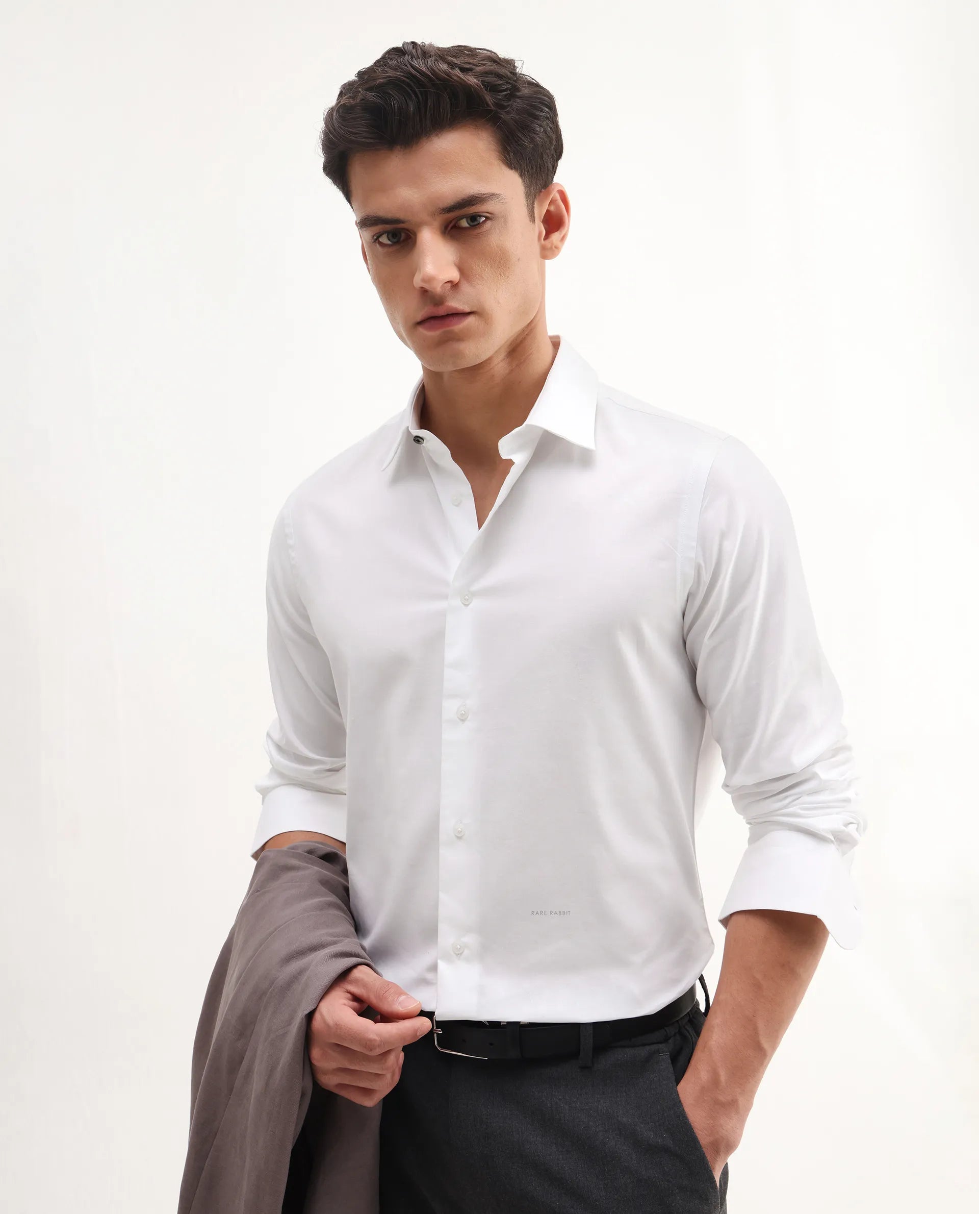 Rare Rabbit Men's Newton 25 White Cotton Blend Plain Regular Fit Full Sleeve Collared Shirt