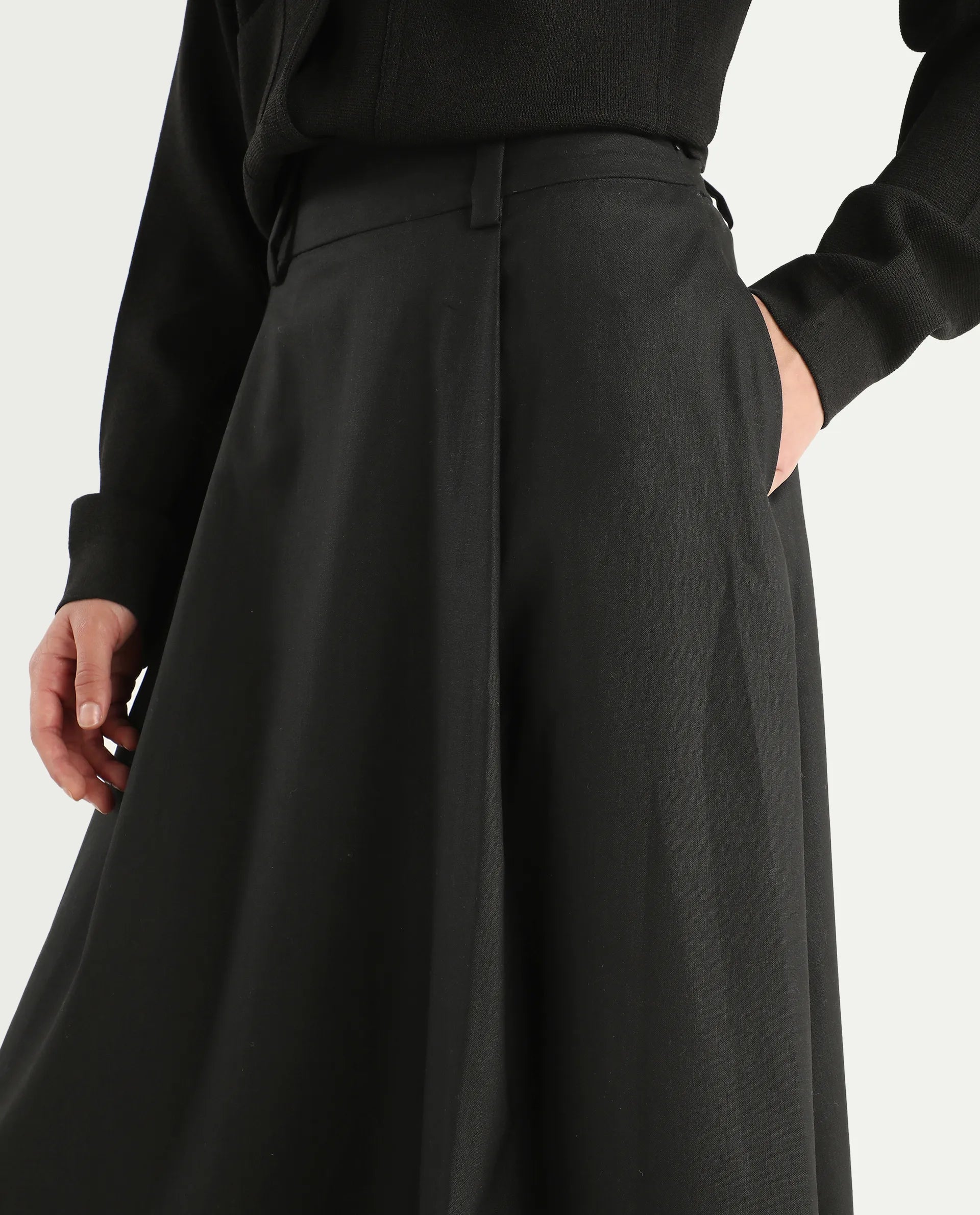 Rareism Women's Noblopa Black Polyester Blend Plain Midi A-Line Skirt
