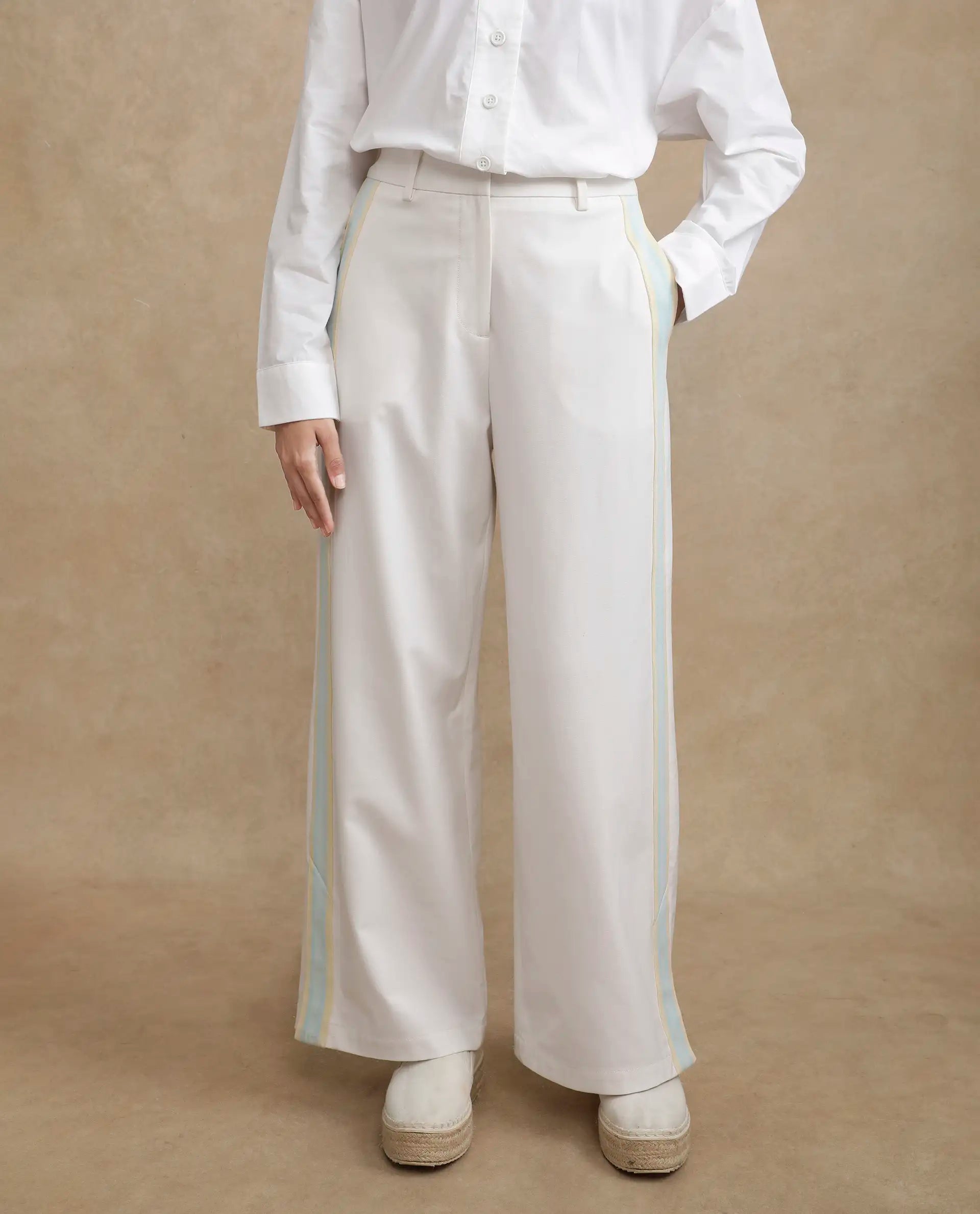 Rareism Women's Nocam B Off White Cotton Plain Ankle Length Wide Trouser