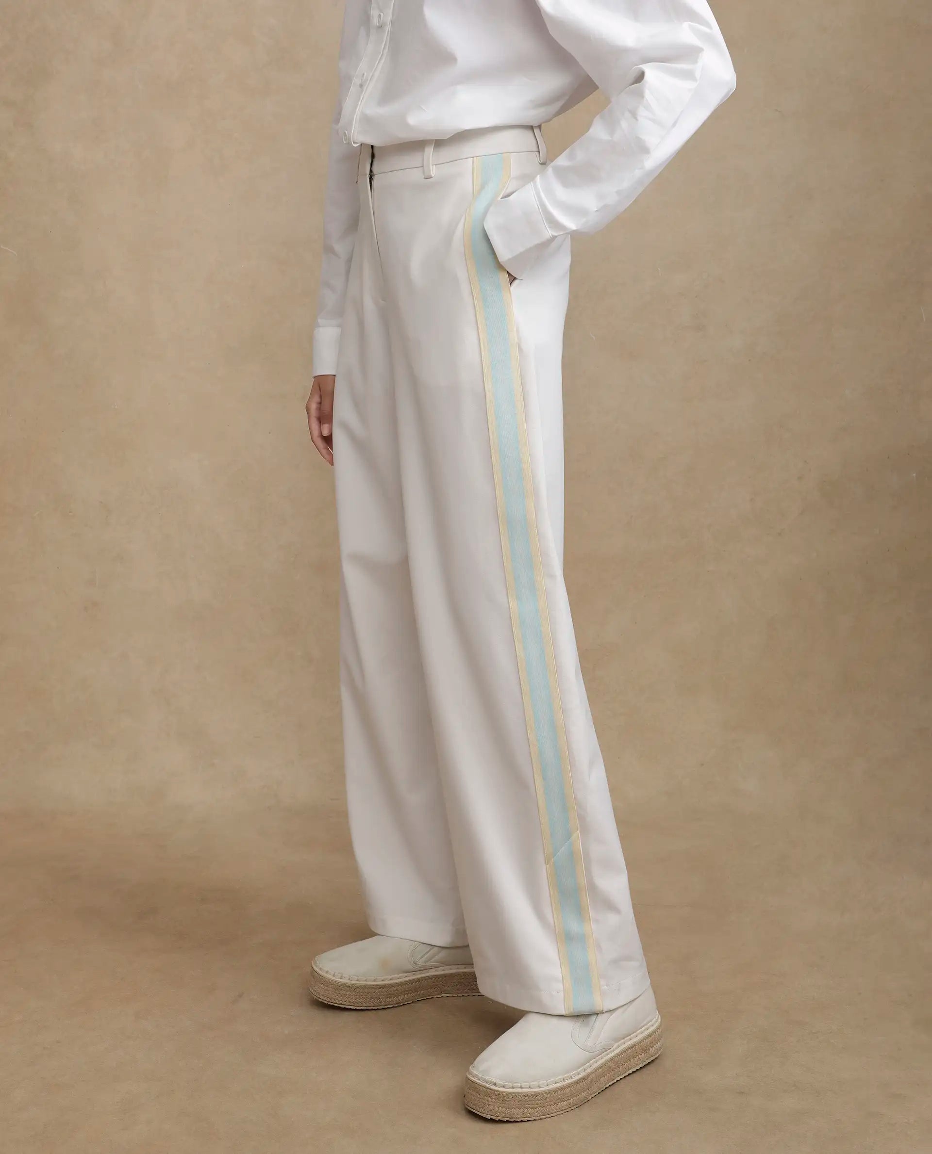 Rareism Women's Nocam B Off White Cotton Plain Ankle Length Wide Trouser