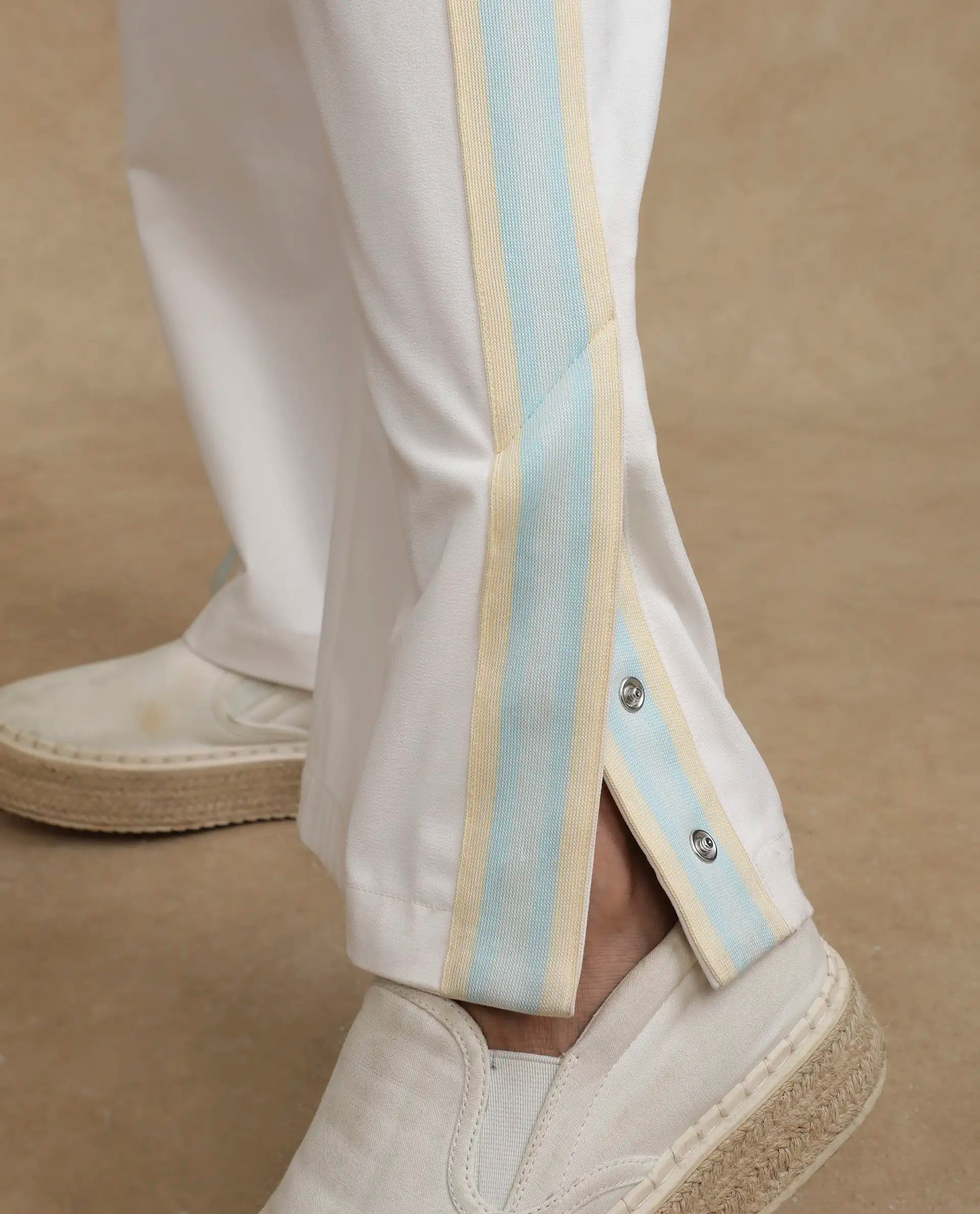 Rareism Women's Nocam B Off White Cotton Plain Ankle Length Wide Trouser