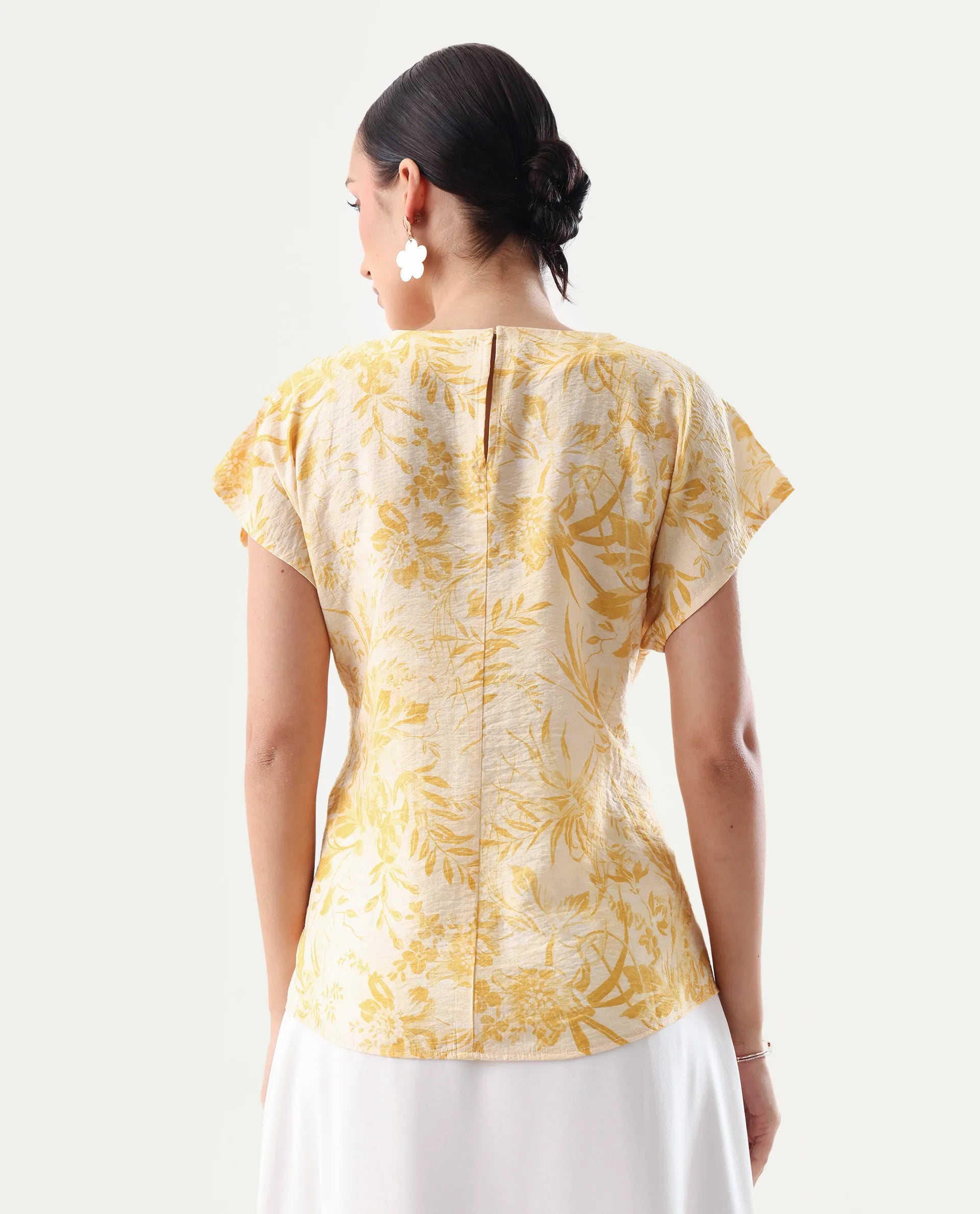 Rareism Women's Nuand Beige Viscose Blend V-Neck Regular Fit Top