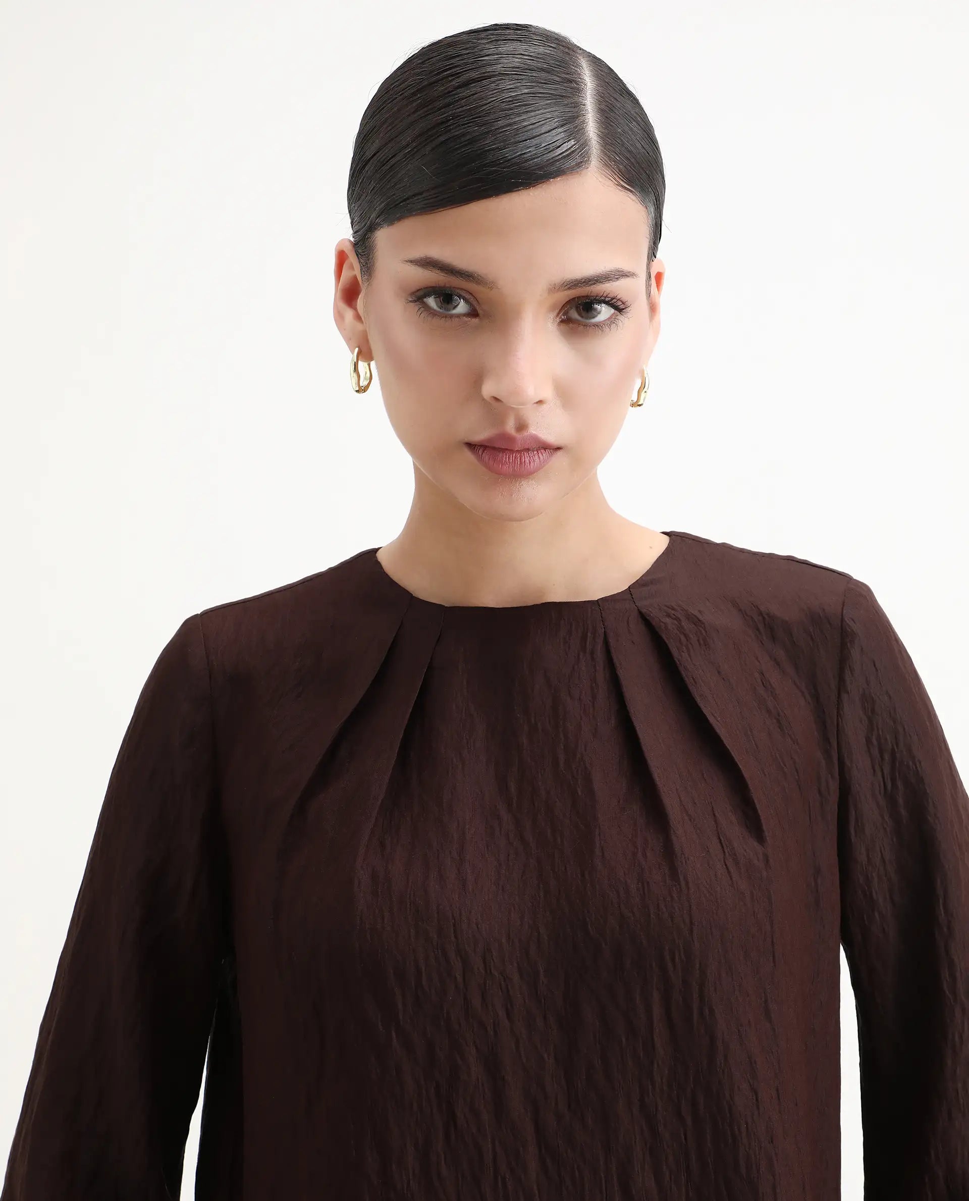 Rareism Women's Numi Dark Brown Viscose Blend Bishop Sleeve Round Neck Regular Fit Plain Top