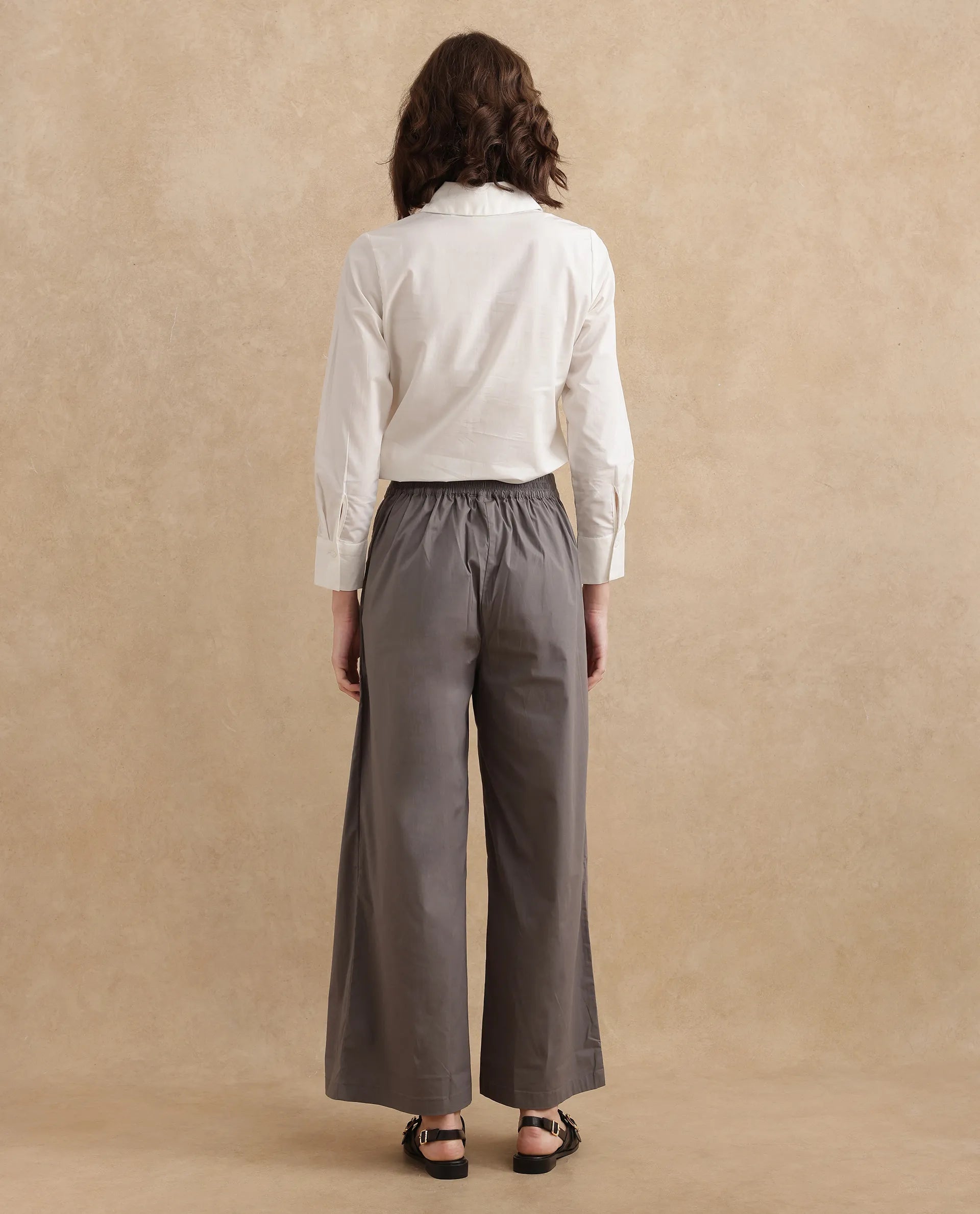 Rareism Women Oipi Grey Cotton Blend Fabric Wide Fit Ankle Length Plain Trouser