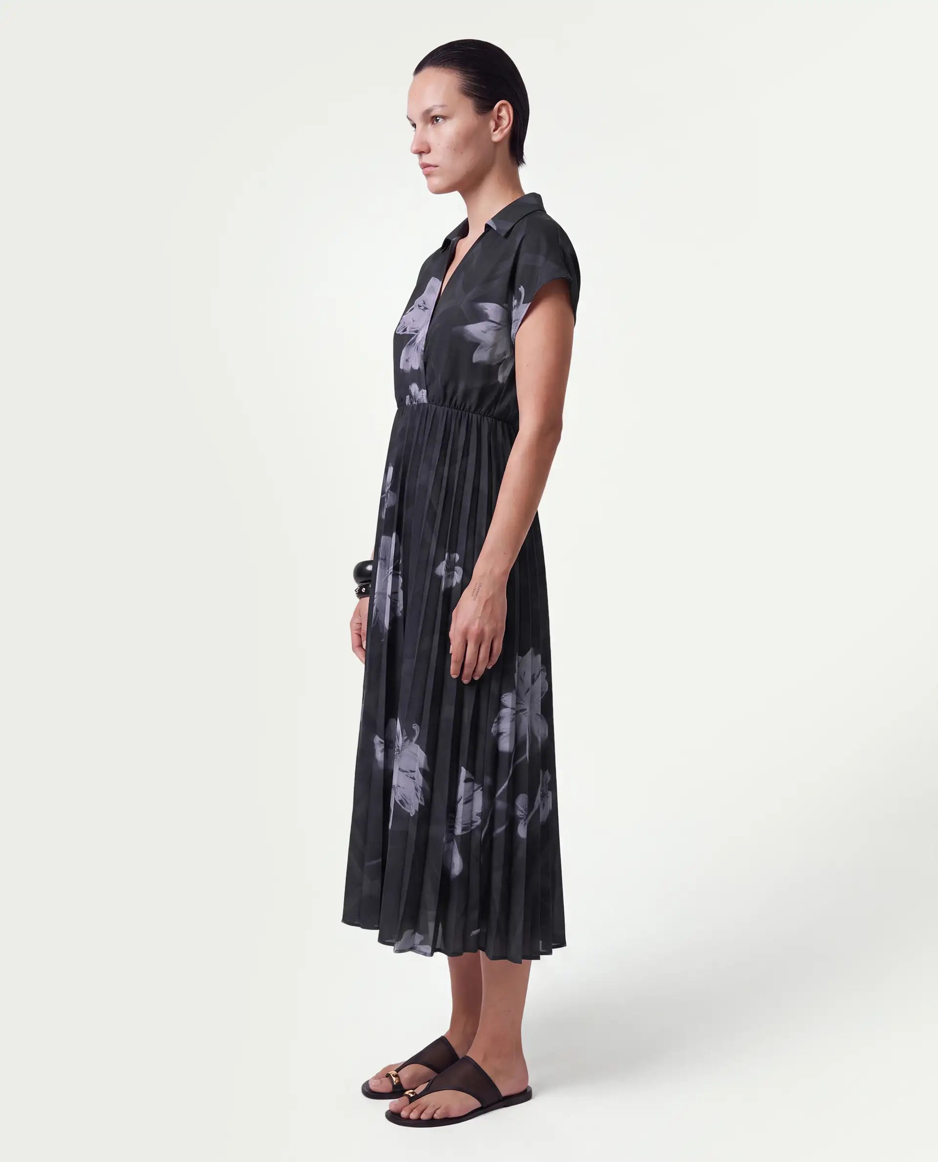 Rareism Women's Omago Black Polyester Pull-On Wrap Floral Print Dress
