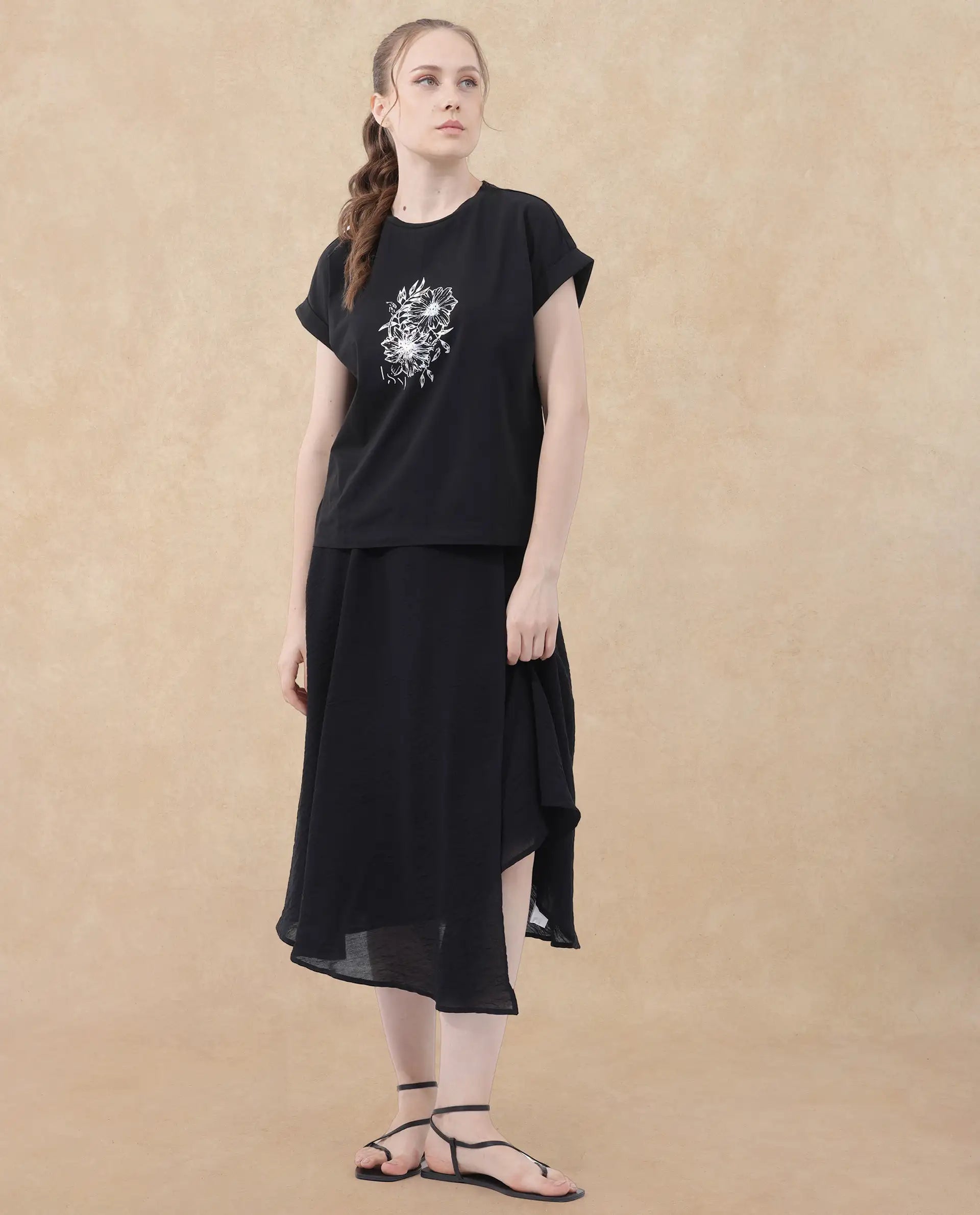 Rareism Women Ophili Black Cotton Elastane Fabric Crew Neck Knit Solid T-Shirt