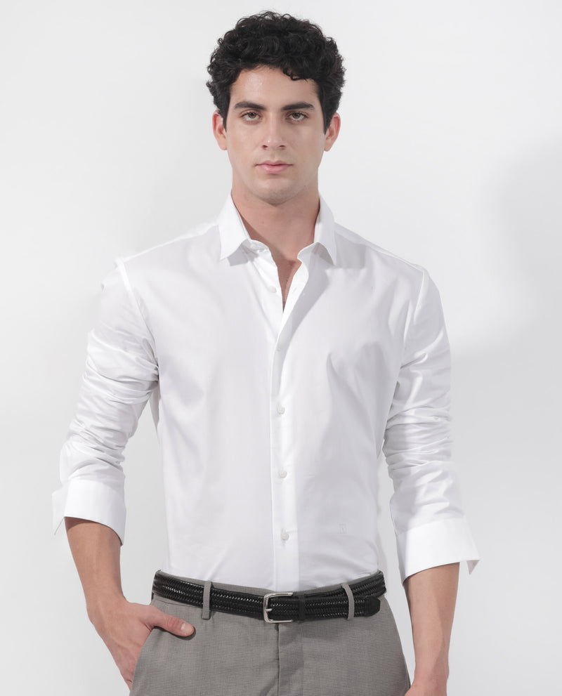 Rare Rabbit Men's Para Off-White Cotton Fabric Full Sleeves Creaseless Solid Shirt