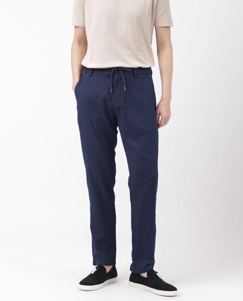 Linen Pants for Men 2023 15 EasyWearing Trousers to Help You Live La  Dolce Vita  GQ