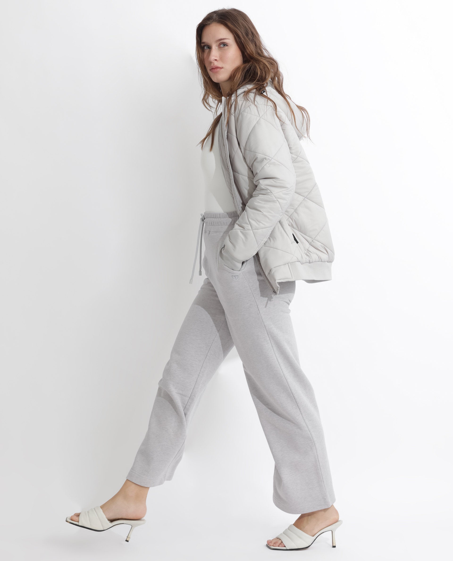 Rareism Articale Women Pazoo F Melange Grey Cotton Blend Fabric Drawstring Closure Flared Fit Plain Ankle Length Track Pant