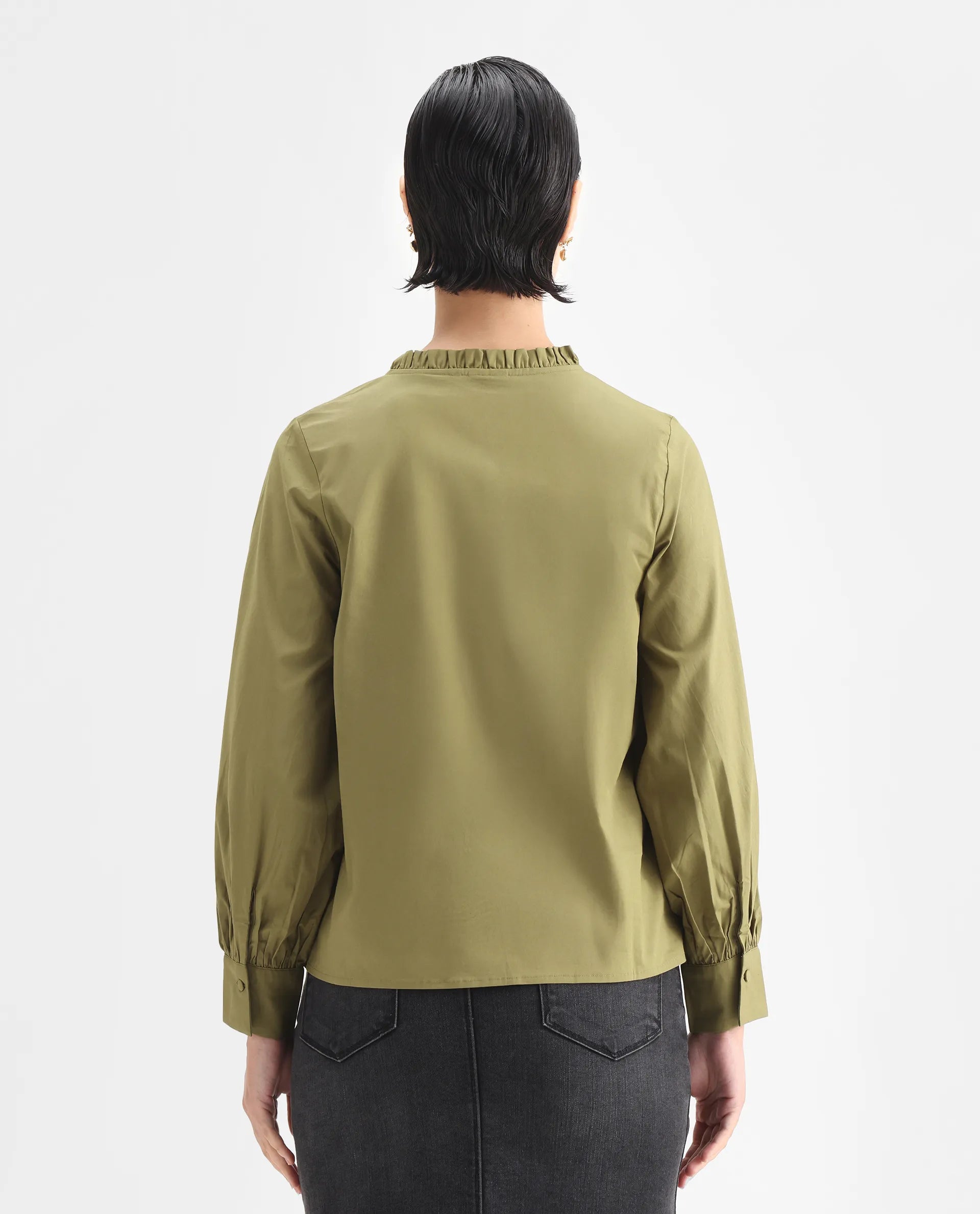 Rareism Women's Penla Light Green Cotton V-Neck Plain Cuffed Sleeve Regular Fit Top