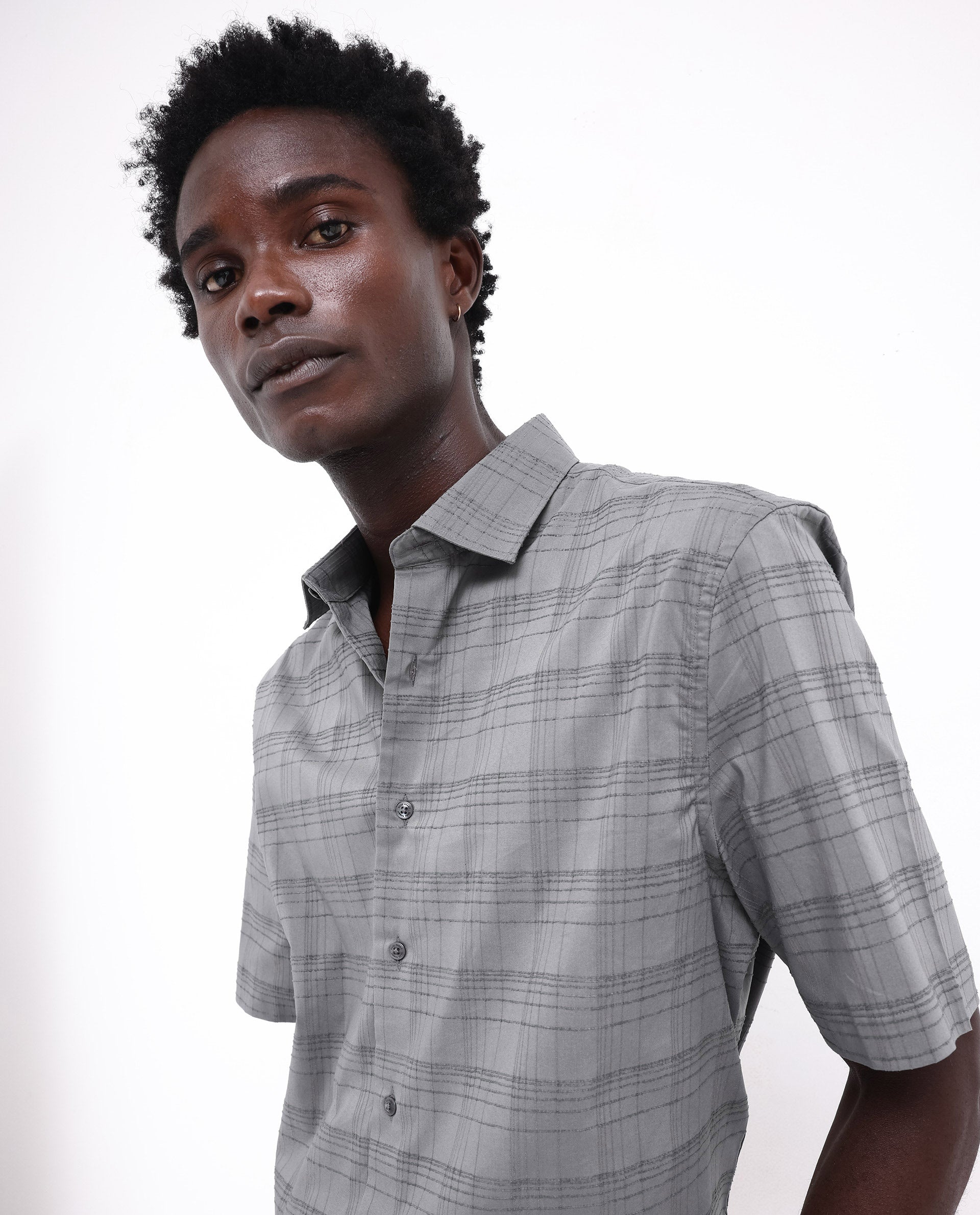 Rare Rabbit Men's Pesca Dusky Grey Cotton Polyester Fabric Short Sleeve Boxy Fit Checks Shirt