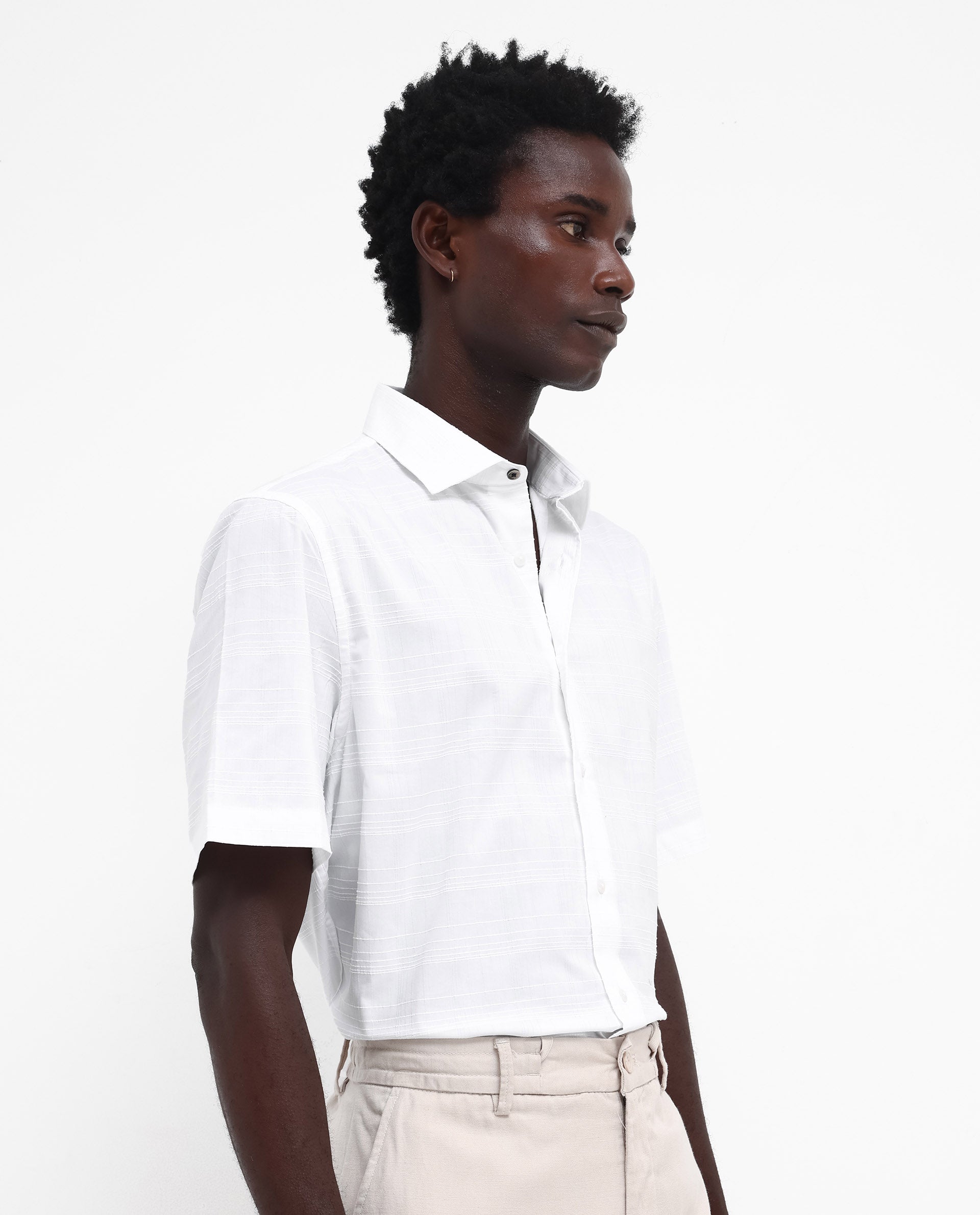 Rare Rabbit Men's Pesca White Cotton Polyester Fabric Short Sleeve Boxy Fit Checks Shirt