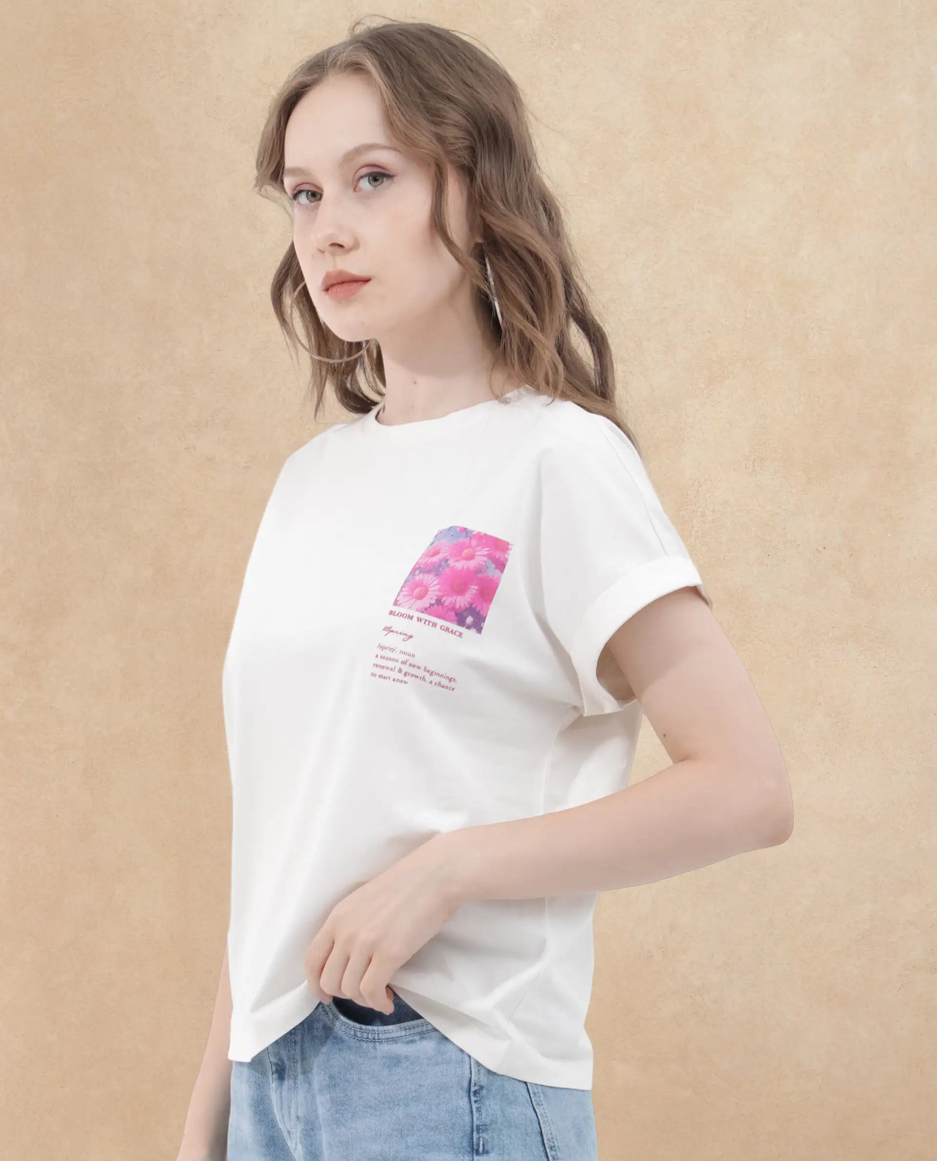 Rareism Women's Poctri Off White Cotton Blend Crew Neck Graphic Print Extended Sleeves Regular Fit T-Shirt