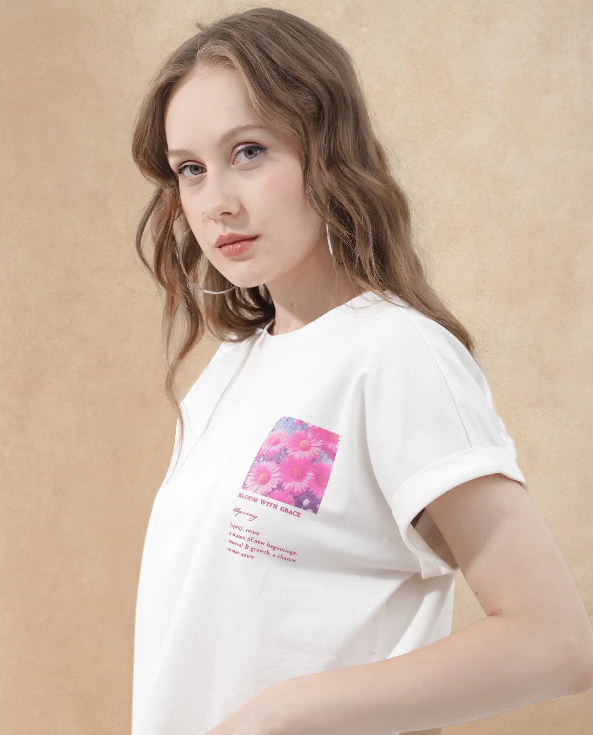 Rareism Women's Poctri Off White Cotton Blend Crew Neck Graphic Print Extended Sleeves Regular Fit T-Shirt