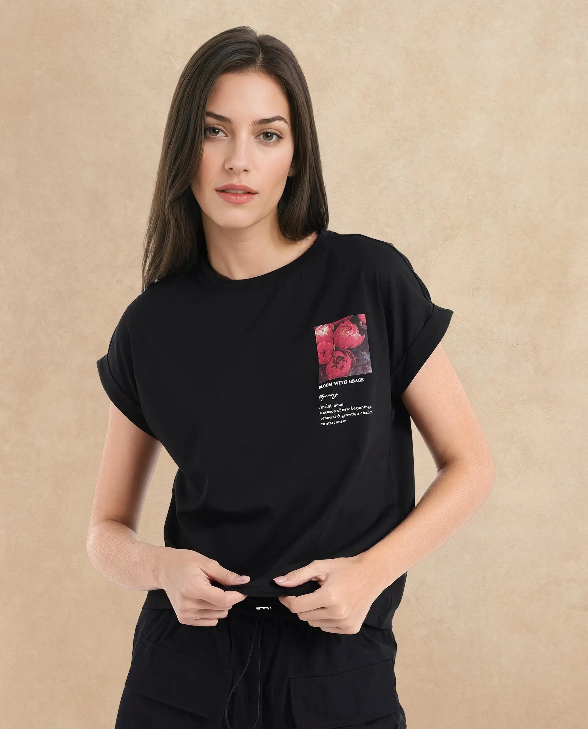 Rareism Women's Poctri Black Cotton Blend Crew Neck Graphic Print Extended Sleeves Regular Fit T-Shirt