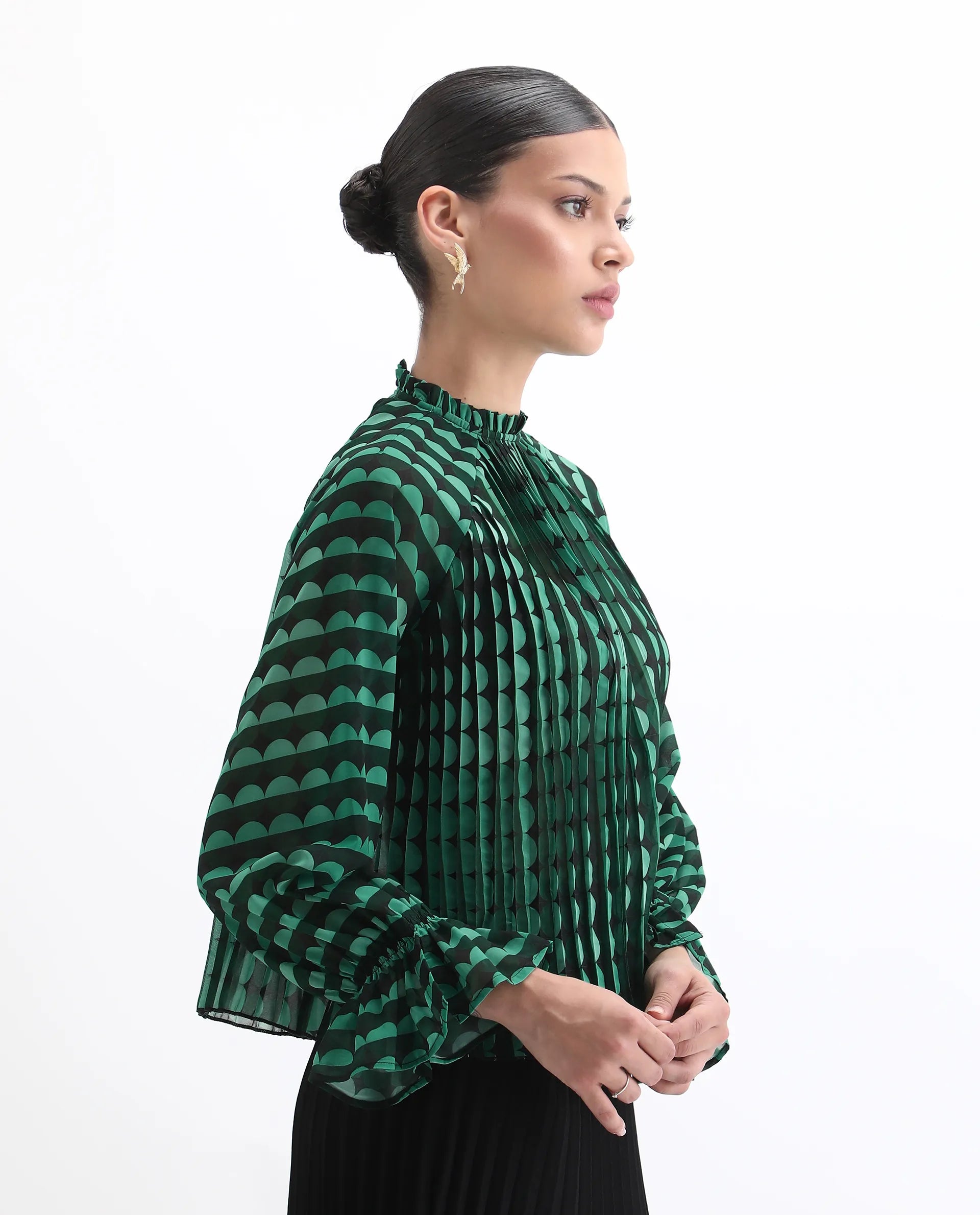 Rareism Women's Poehler Black Polyester Sweetheart Neck Geometric Print Raglan Sleeve Relaxed Fit Top