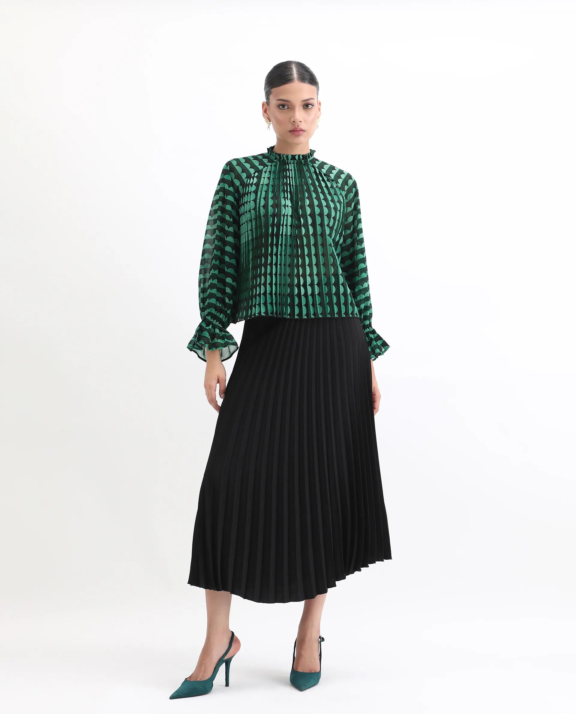 Rareism Women's Poehler Black Polyester Sweetheart Neck Geometric Print Raglan Sleeve Relaxed Fit Top