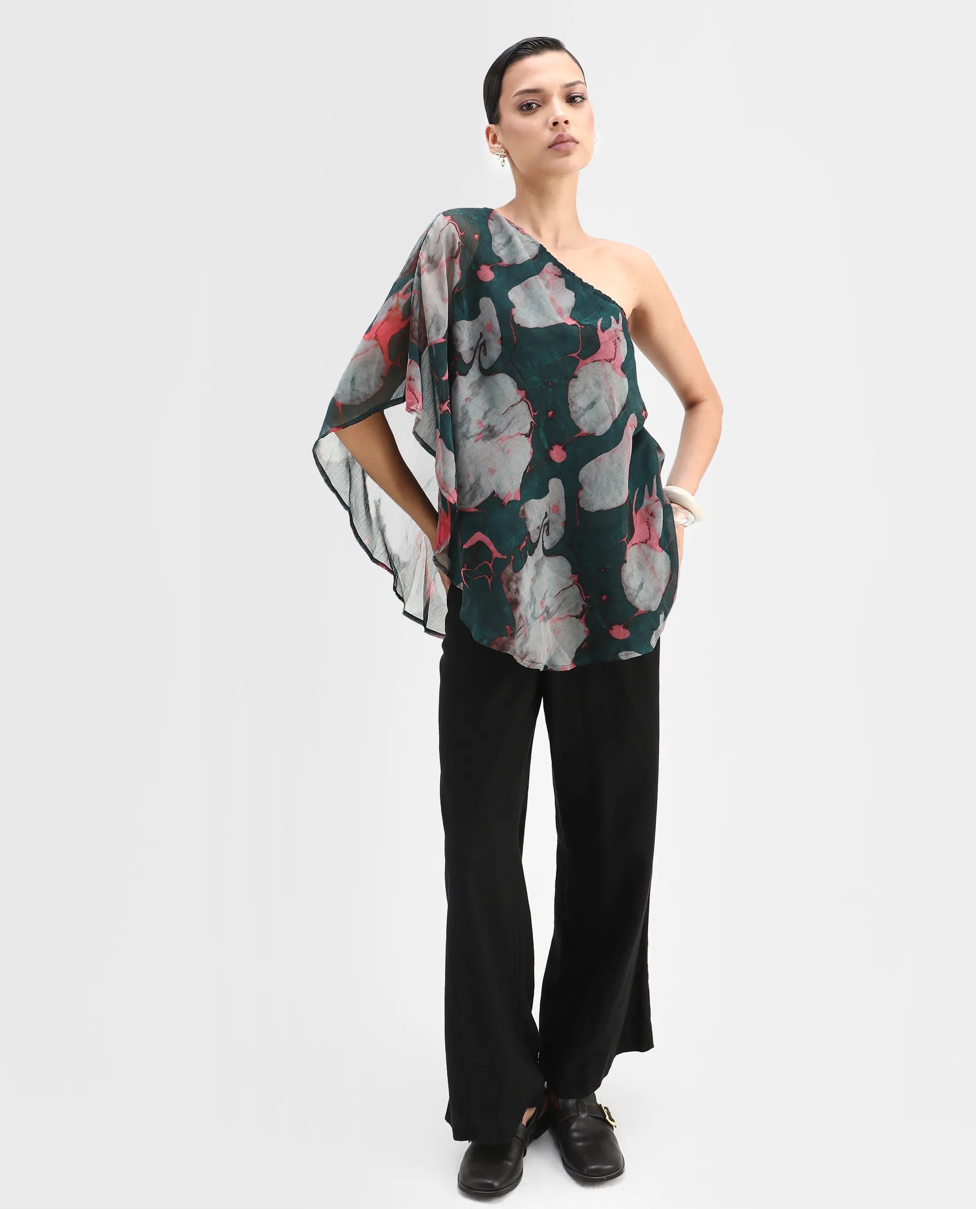 Rareism Women's Pose Multi Polyester Collarless Floral Print Sleeveless Regular Fit Top