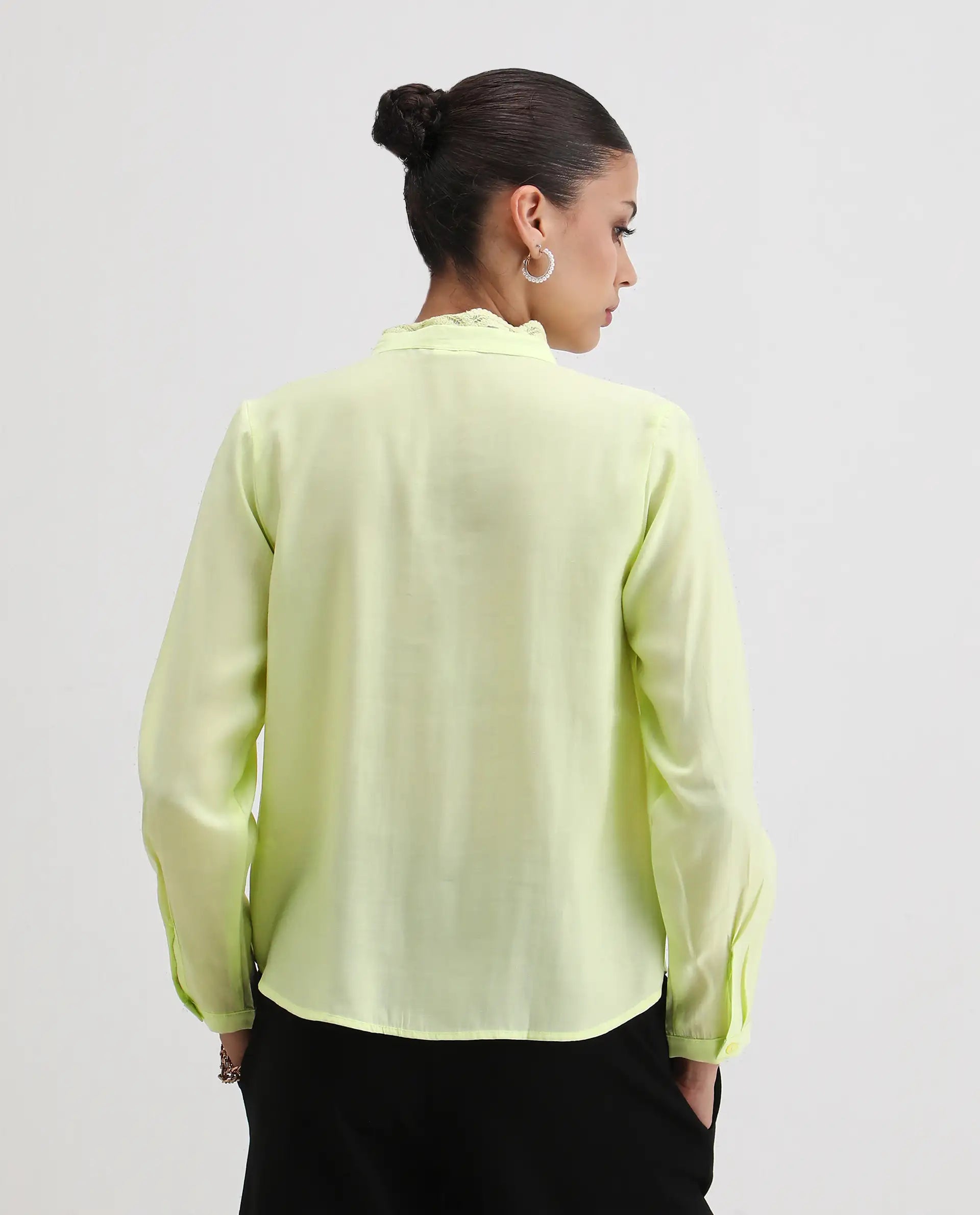 Rareism Women's Prefeck Green Viscose Blend Mandarin Collar Plain Cuffed Sleeve Regular Fit Top