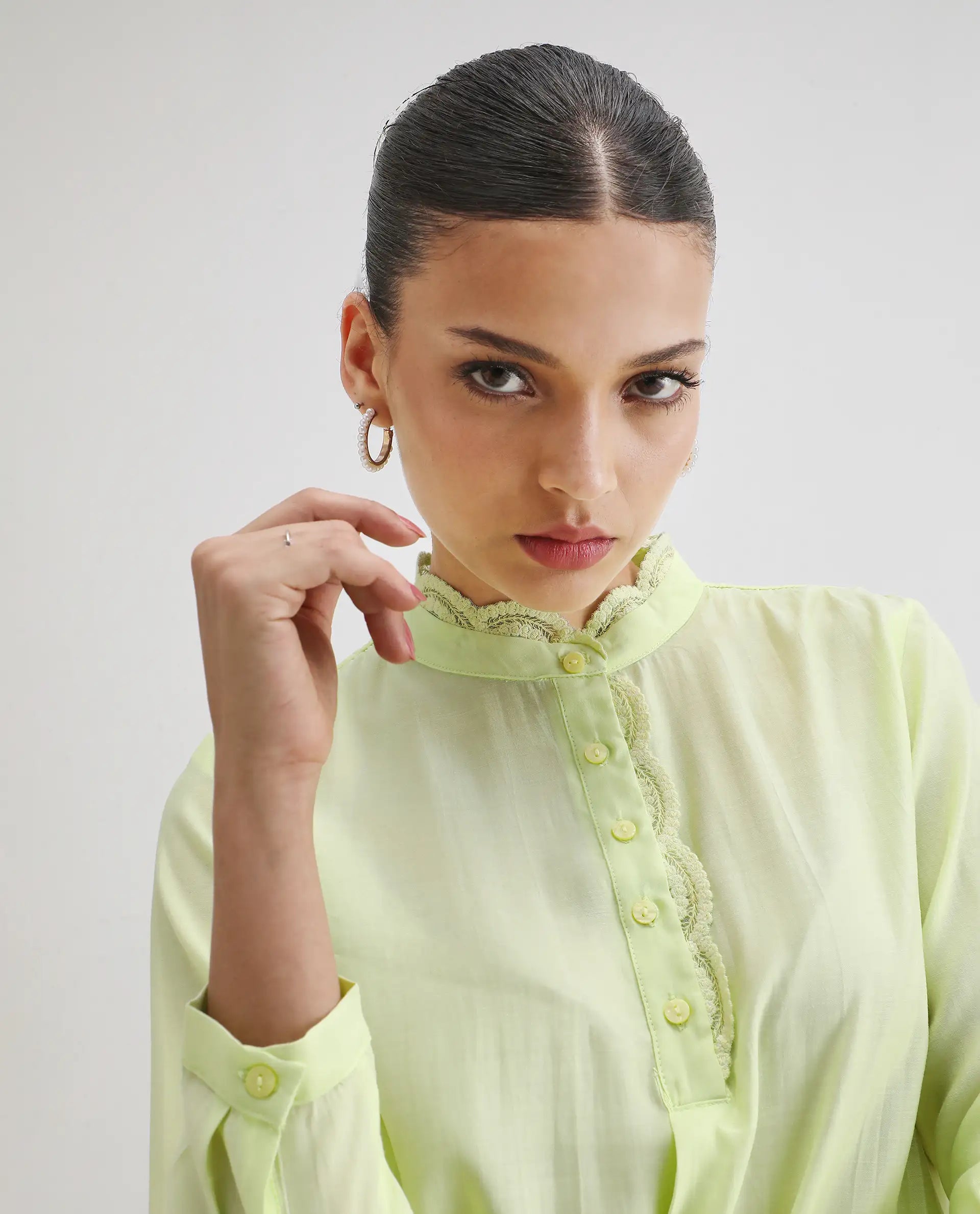 Rareism Women's Prefeck Green Viscose Blend Mandarin Collar Plain Cuffed Sleeve Regular Fit Top