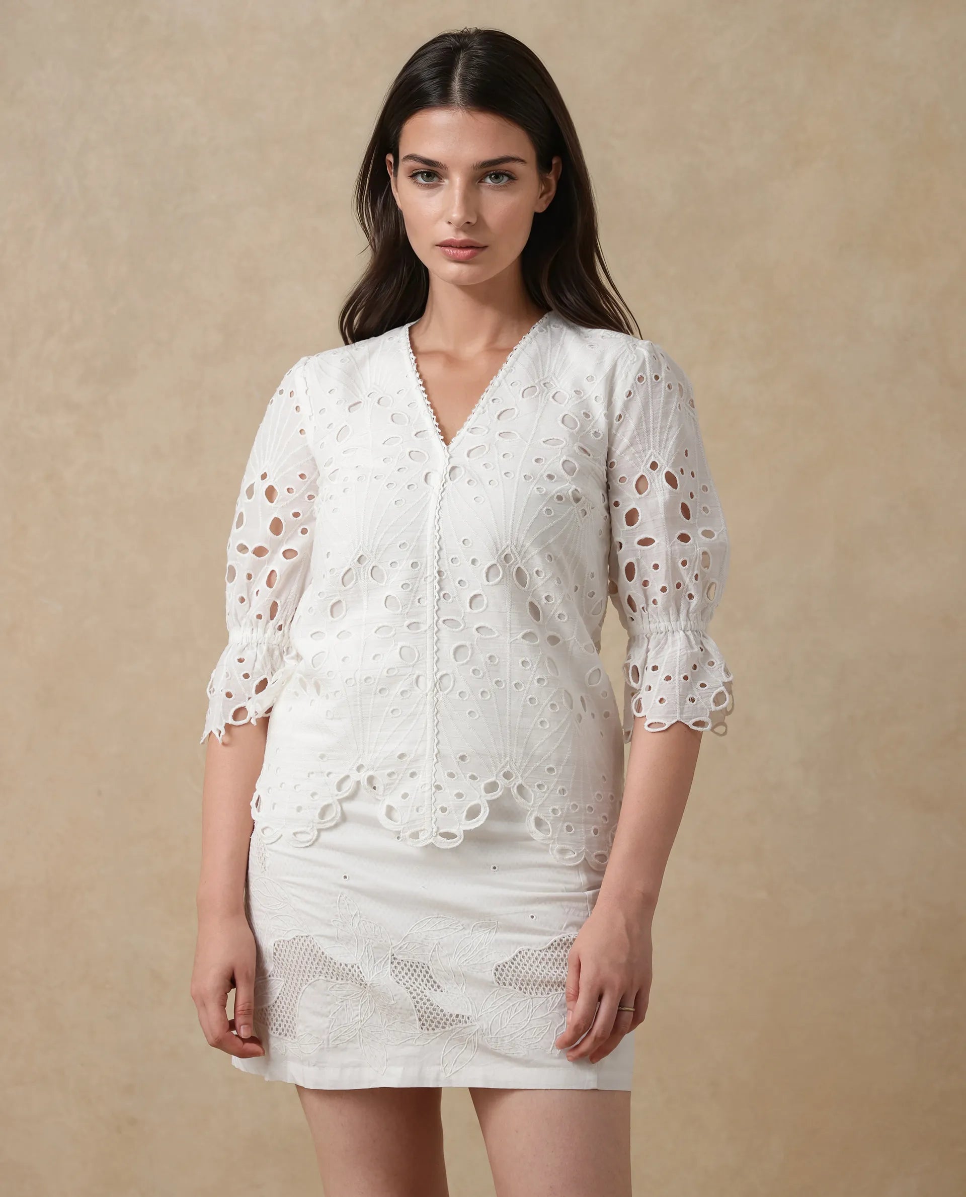 Rareism Women's Prefern White Cotton V-Neck Plain Puff Sleeves Regular Fit Top