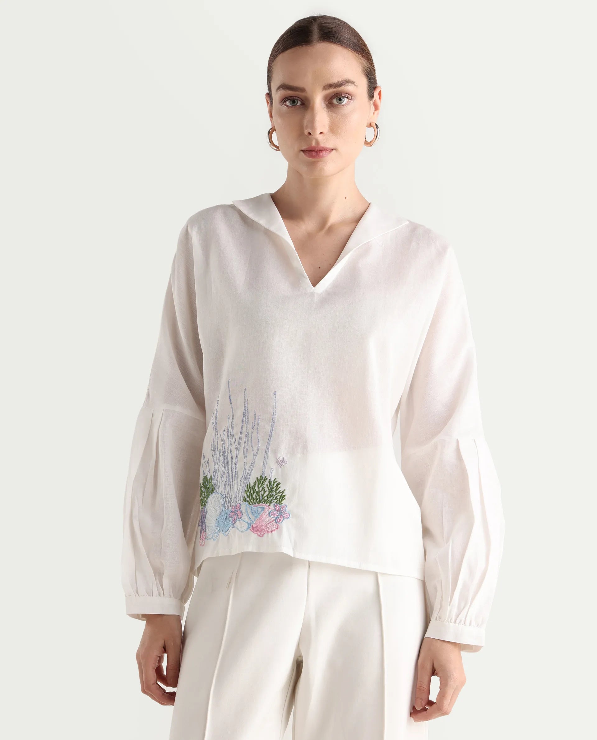 Rareism Women's Present White Cotton Lapel Neck Plain Balloon Sleeve Regular Fit Top