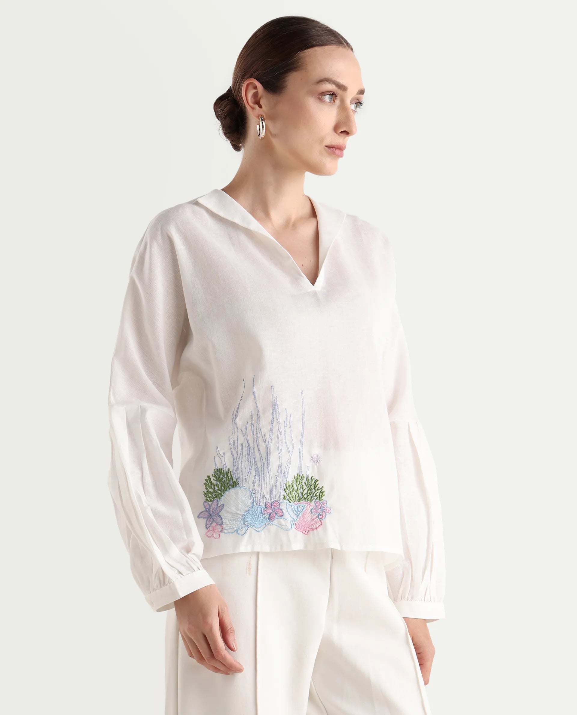 Rareism Women's Present White Cotton Lapel Neck Plain Balloon Sleeve Regular Fit Top