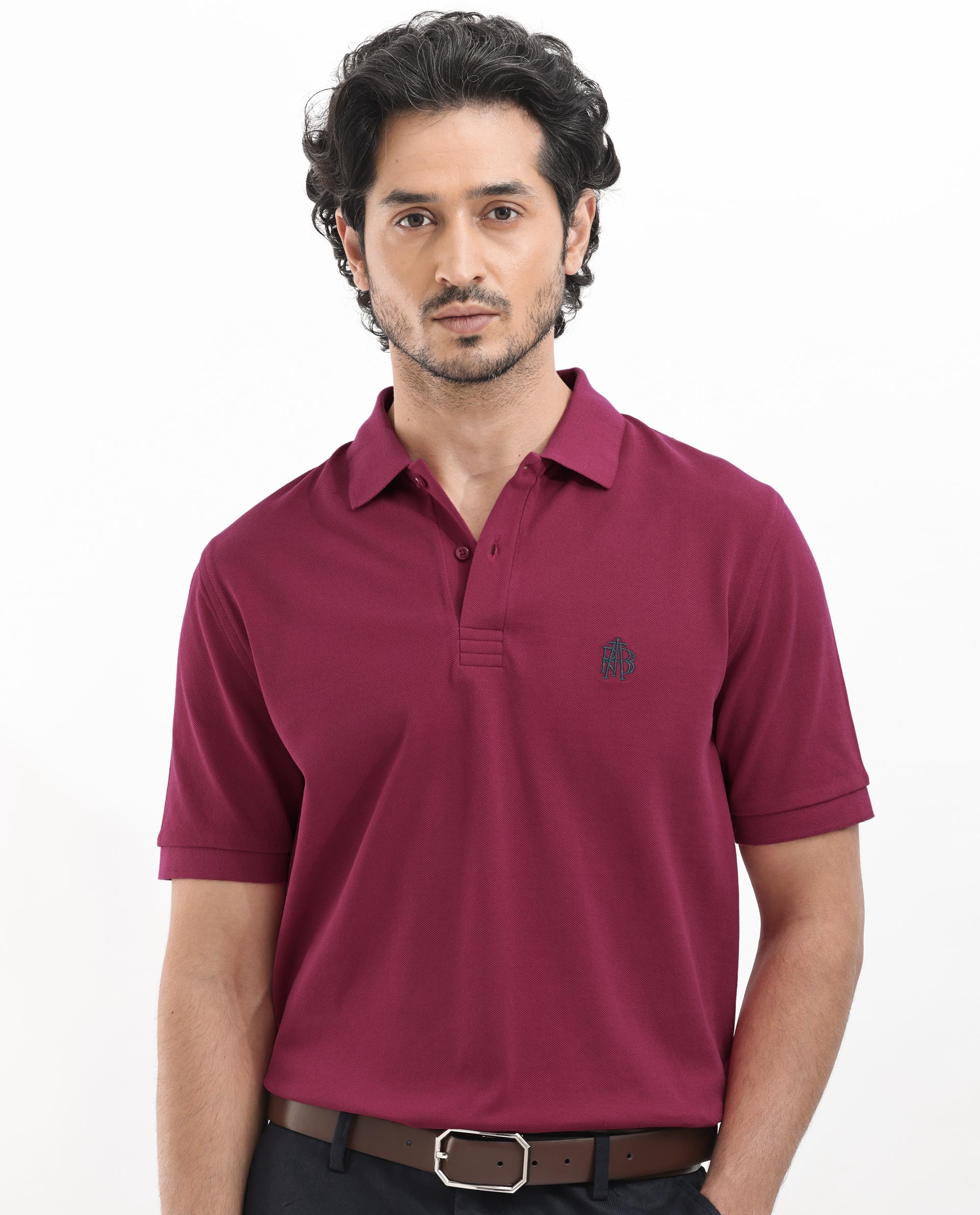 Rare Rabbit Mens Paret-Bright Red Short Sleeve Embroidered Logo Solid Polo T-Shirt