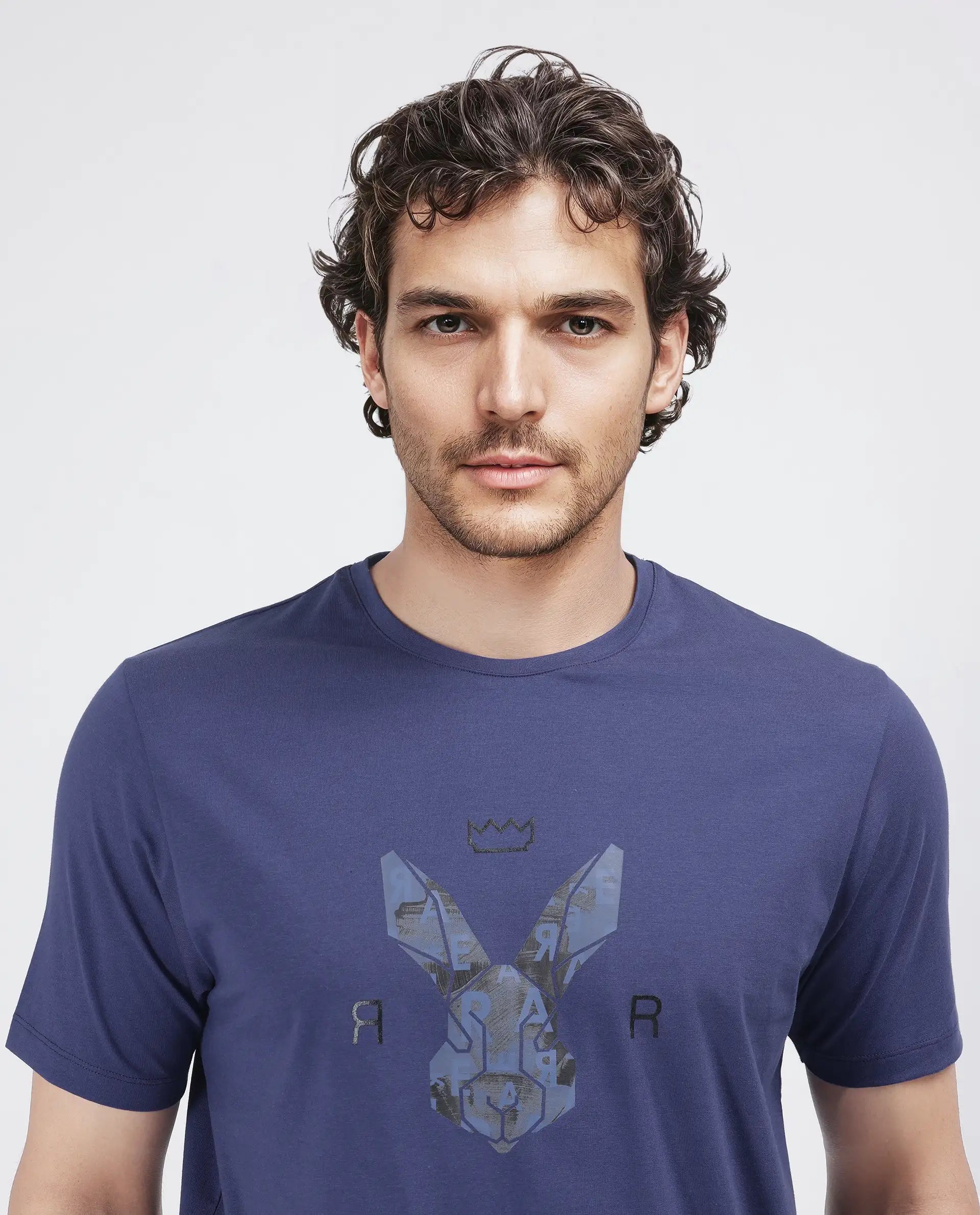 Rare Rabbit Men Qaz Dark Dark Blue Cotton Lycra Fabric Short Sleeve Crew Neck Graphic Print T-Shirt