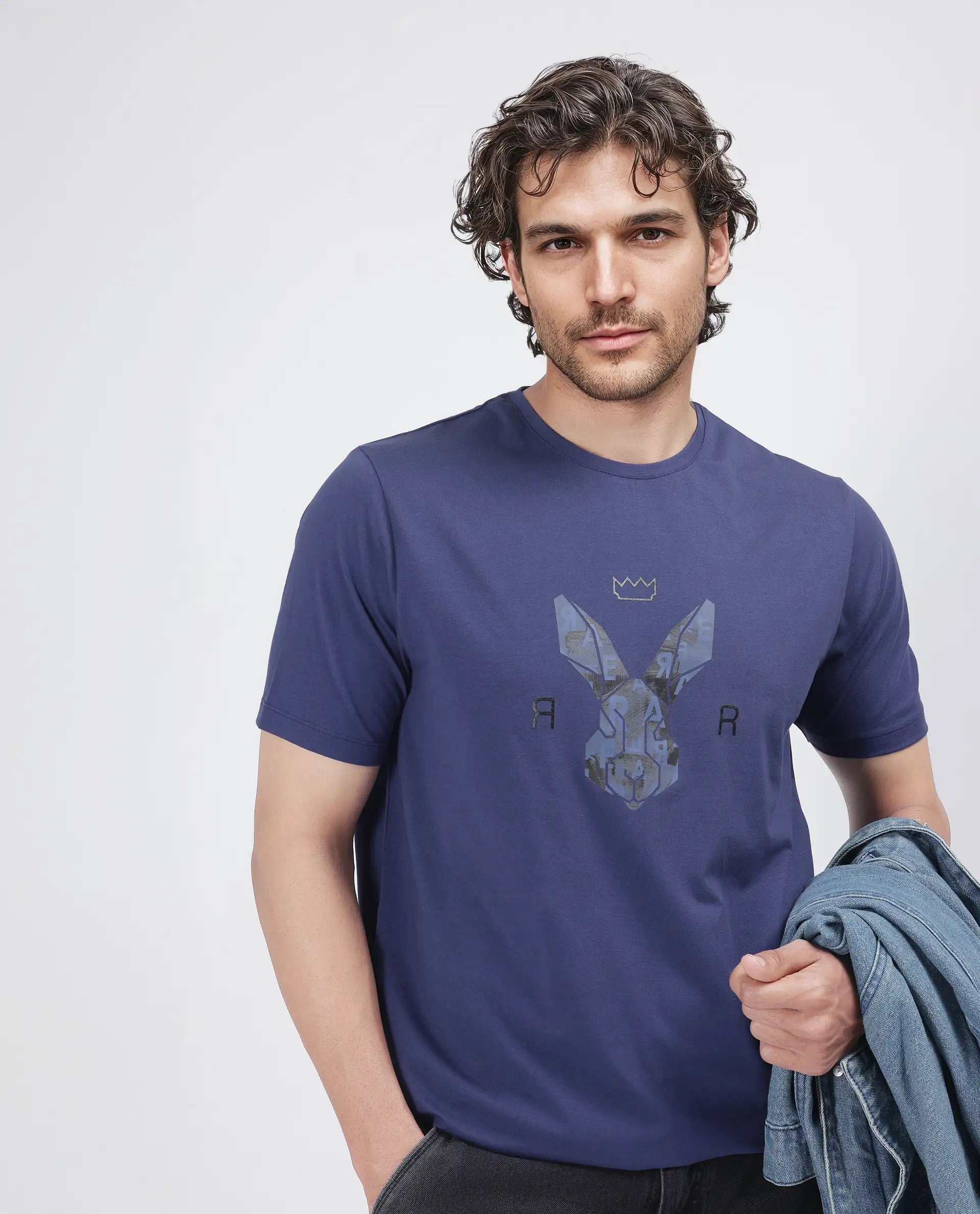 Rare Rabbit Men Qaz Dark Dark Blue Cotton Lycra Fabric Short Sleeve Crew Neck Graphic Print T-Shirt