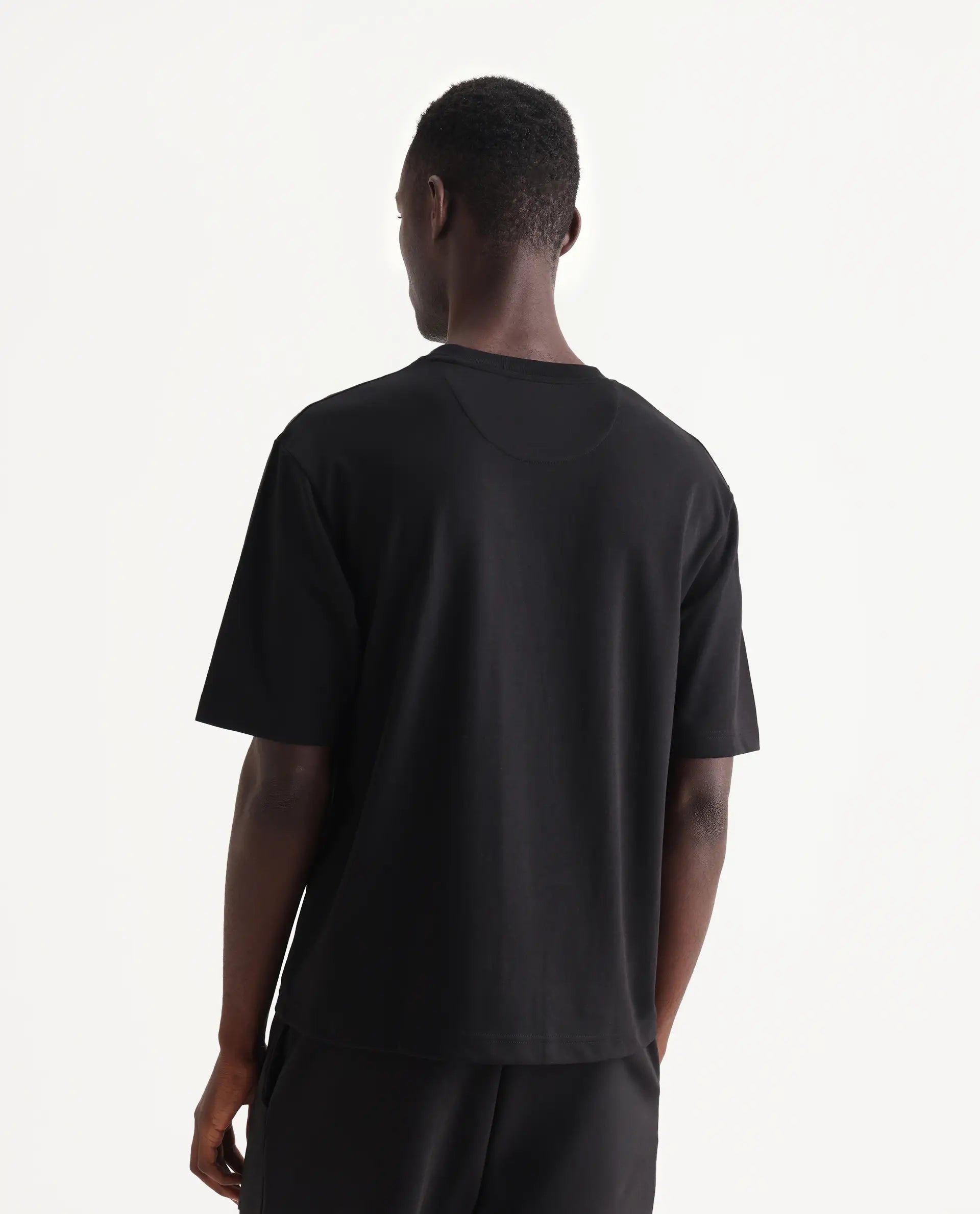 Rare Rabbit Men's Qlo Black Cotton Blend Plain Oversized Fit Half Sleeve Crew Neck T-Shirt