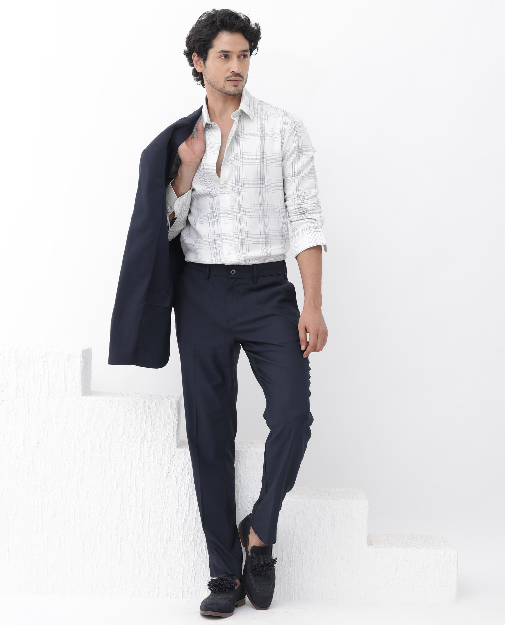 Rare Rabbit Mens Raul White Cotton Fabric Full Sleeves Checks Shirt