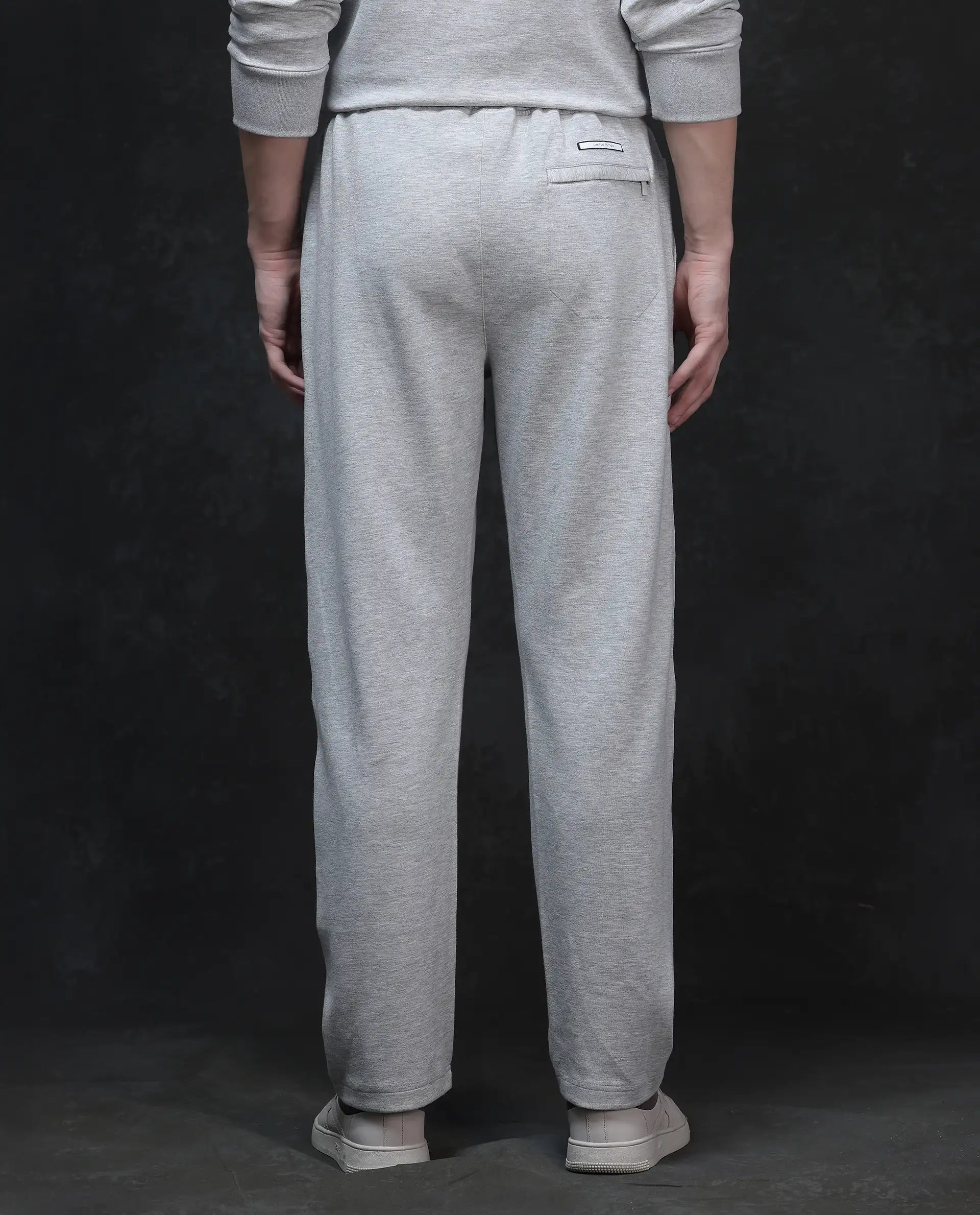 Rare Rabbit Men Renk Melange Grey Modal Fabric Drawstring Closure Baggy Fit Plain Track Pant