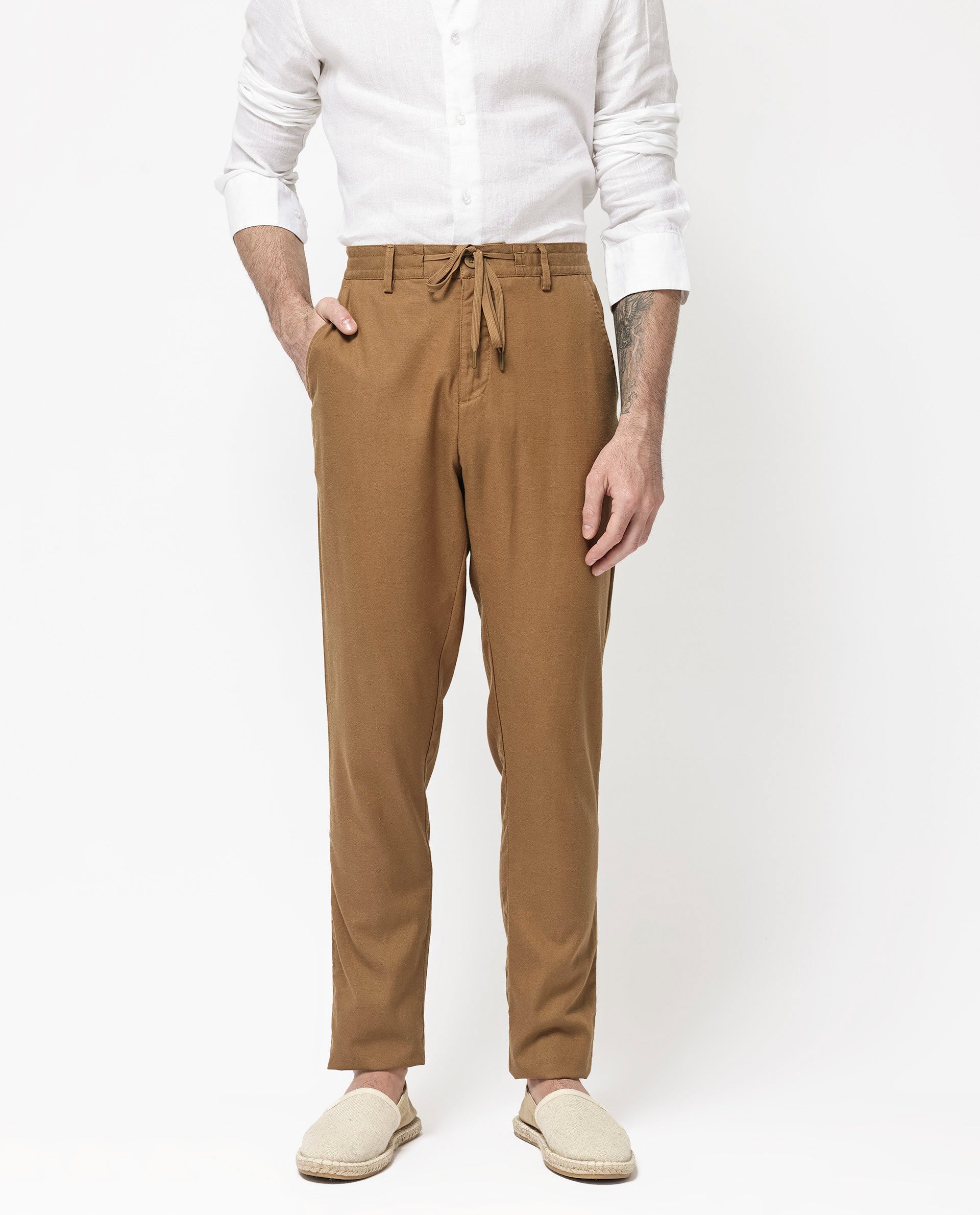 Mens Trim Fit Brown Linen Pant