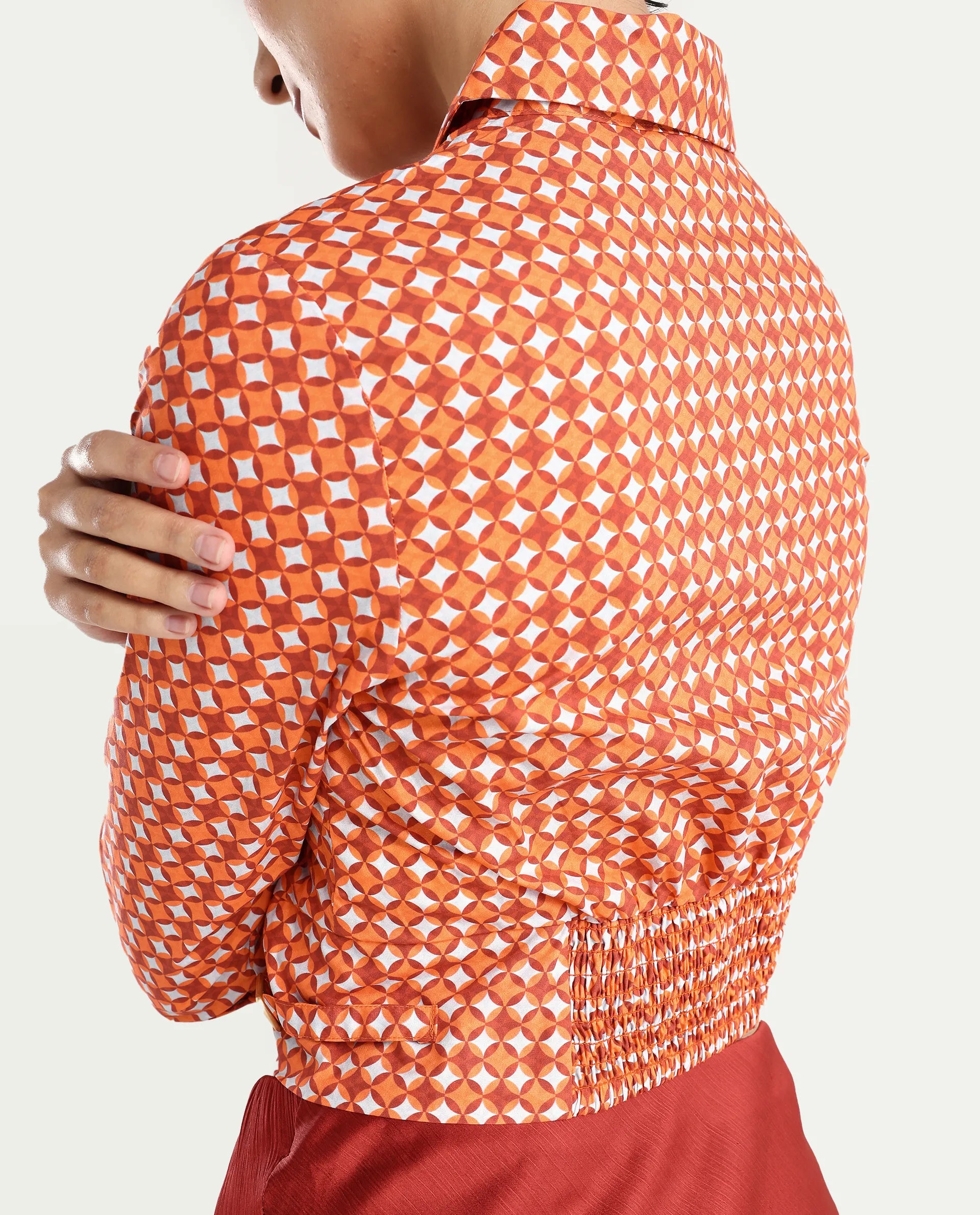 Rareism Women's Rister Multi Cotton Spread Collar Geometric Print Cuffed Sleeve Crop Regular Fit Top